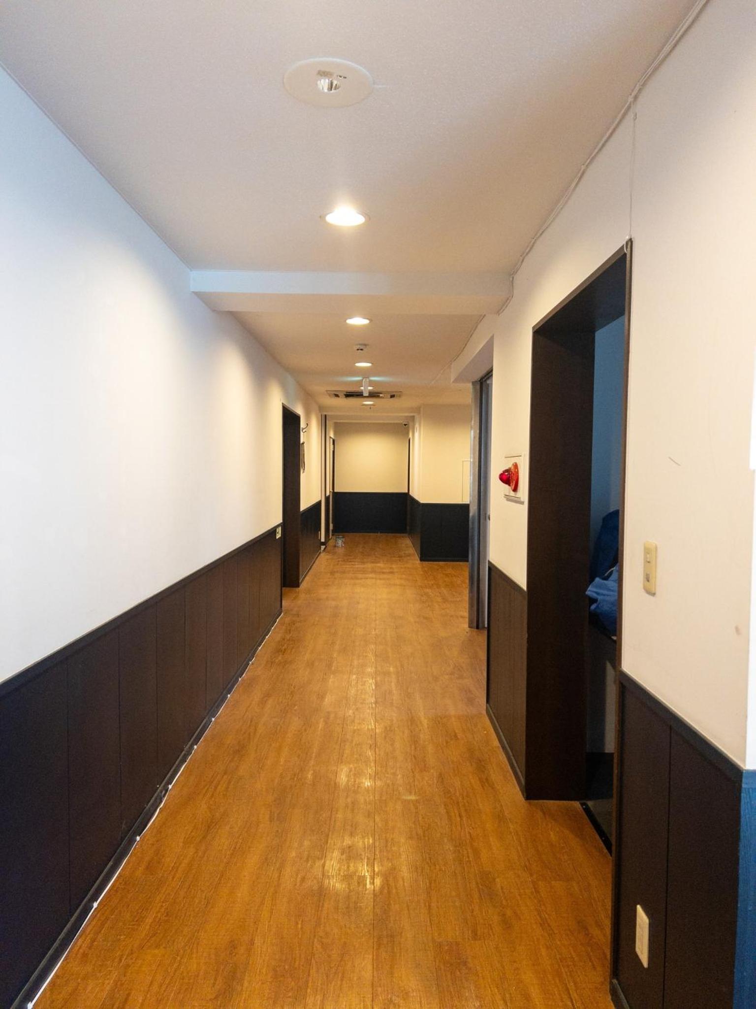 Apartment photo 2
