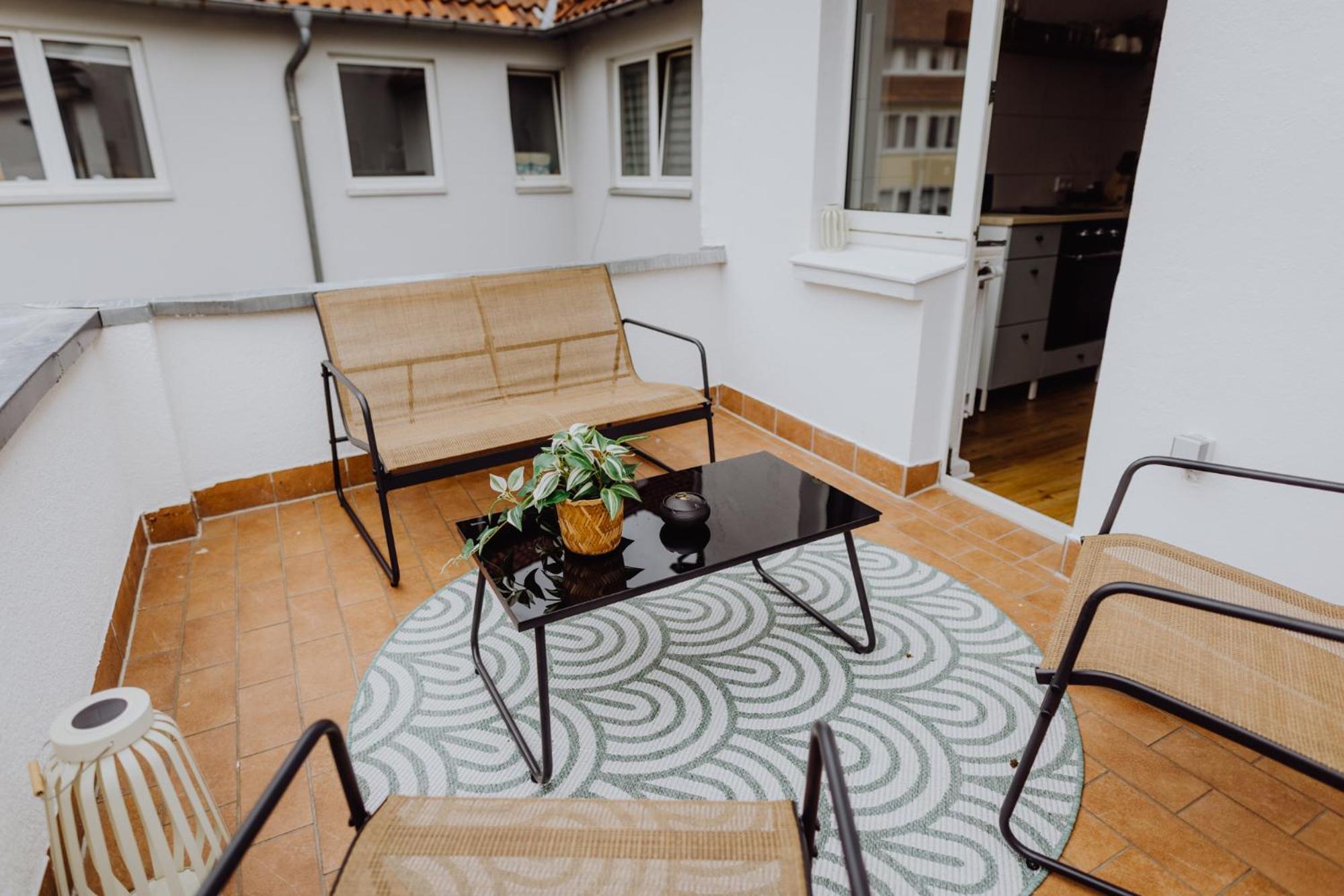 Two-Bedroom Deluxe Apartment with Balcony photo 2