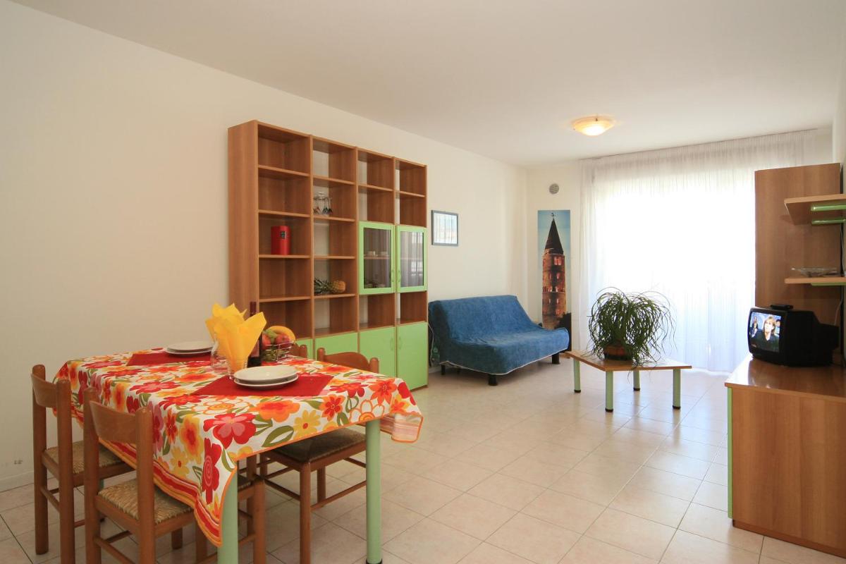 Two-Bedroom Apartment (6 Adults)