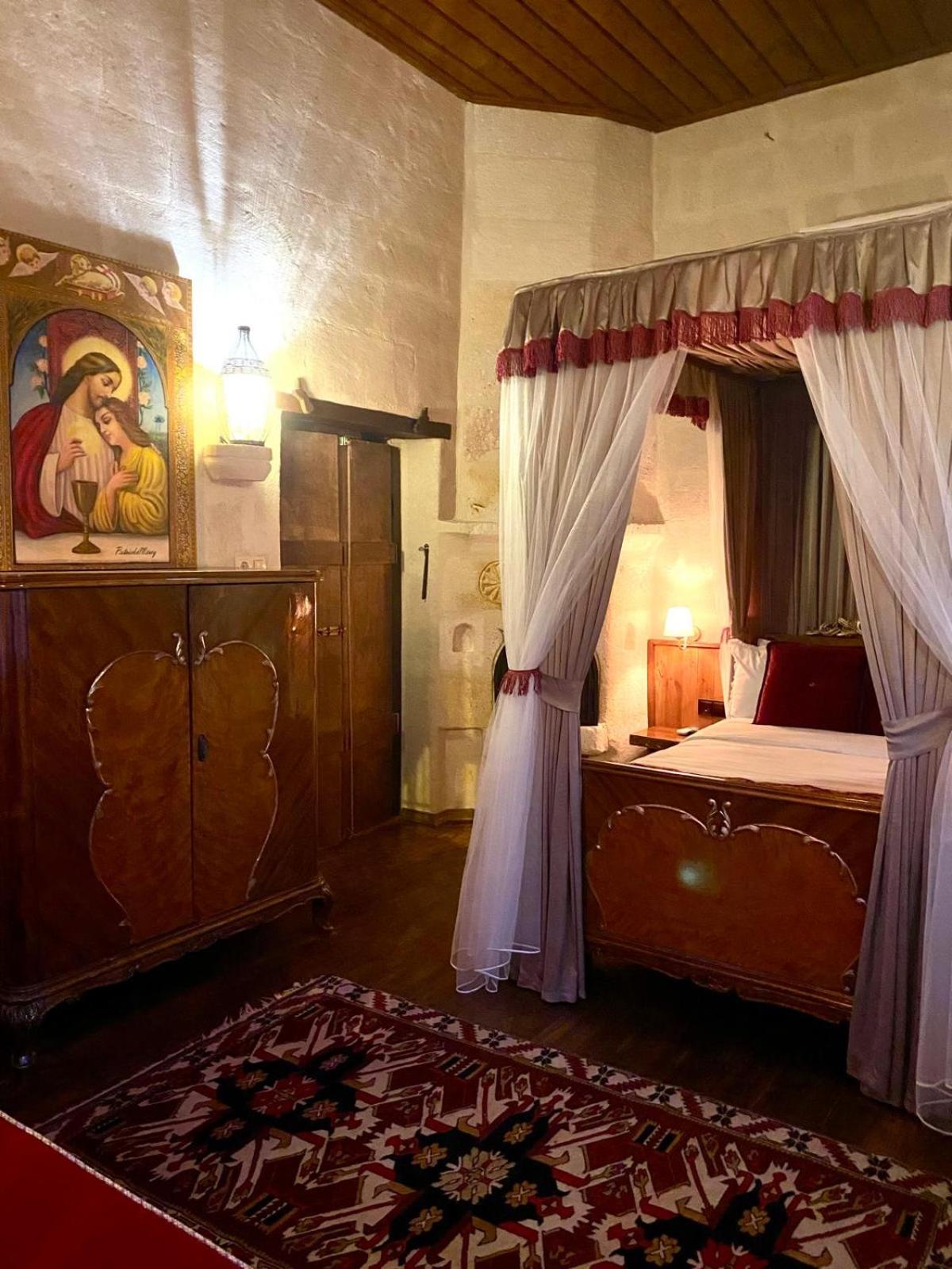 Queen Room - Photo 5
