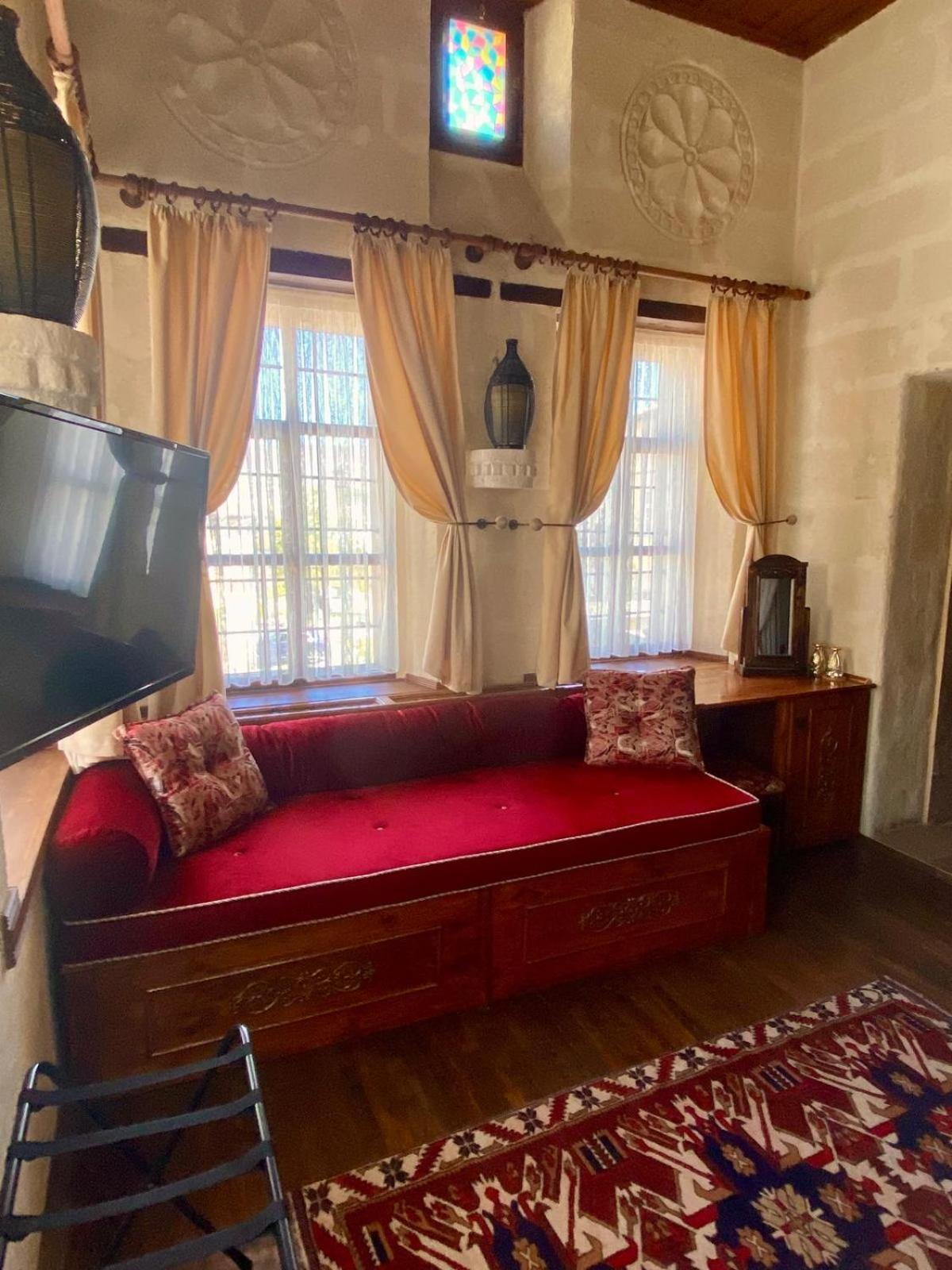 Queen Room - Photo 2