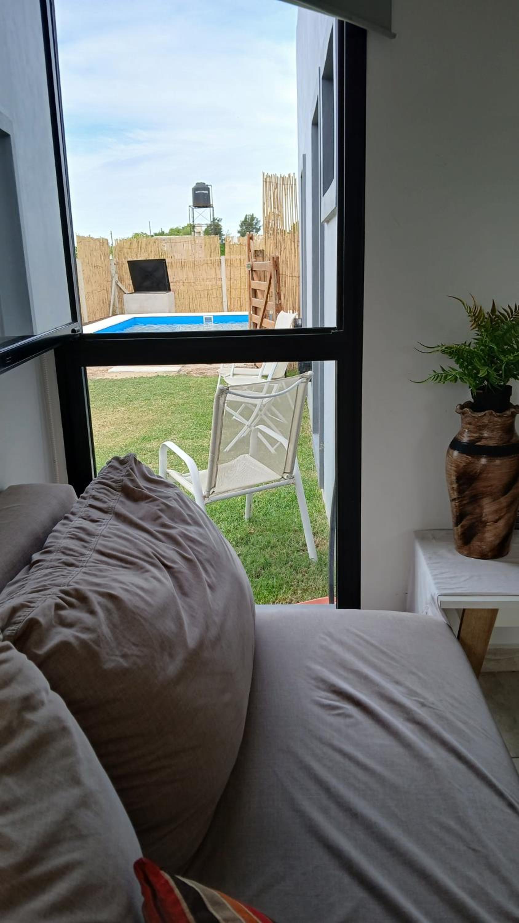One-Bedroom House photo 2