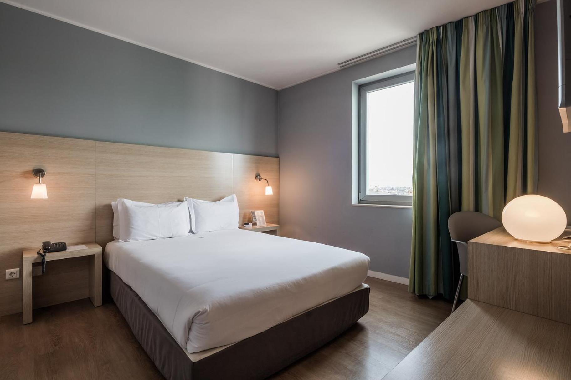 Double or Twin Room - Photo 1