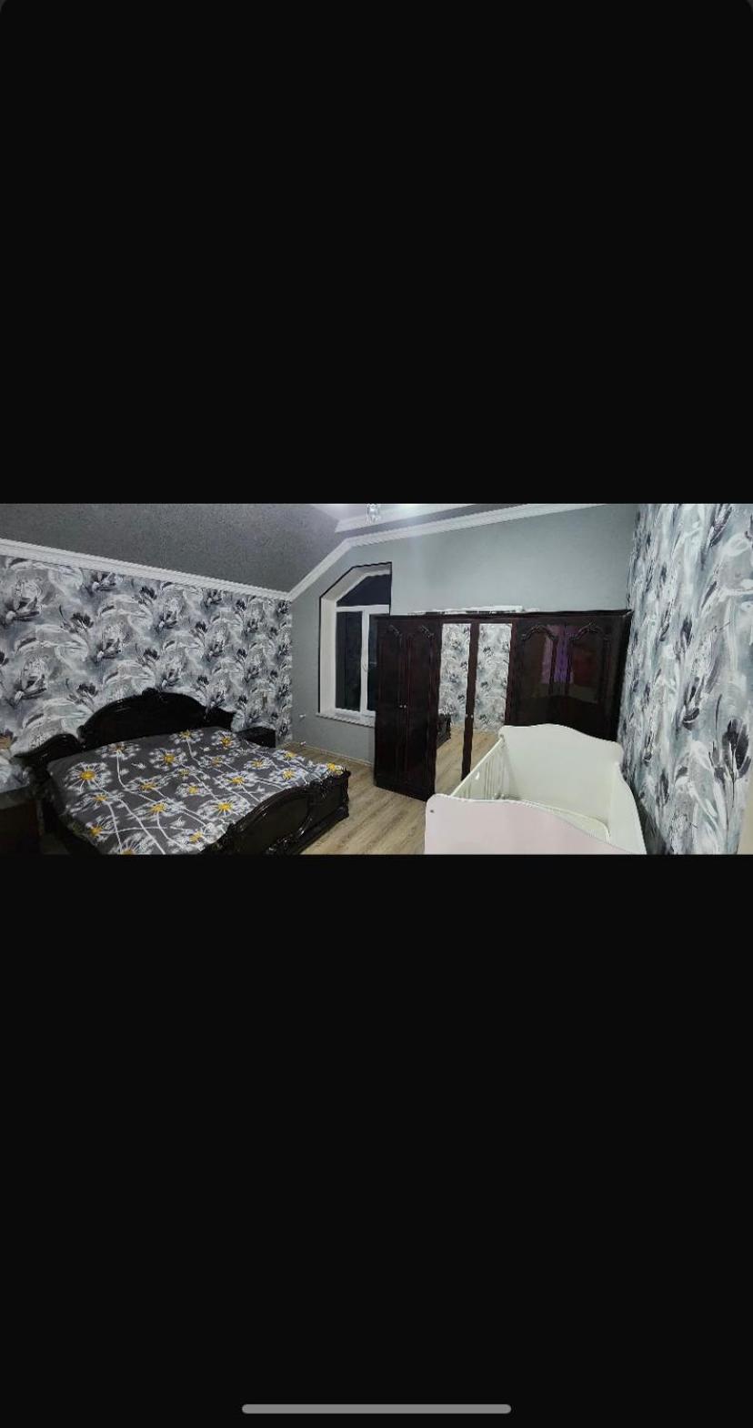 Three-Bedroom Apartment photo 2