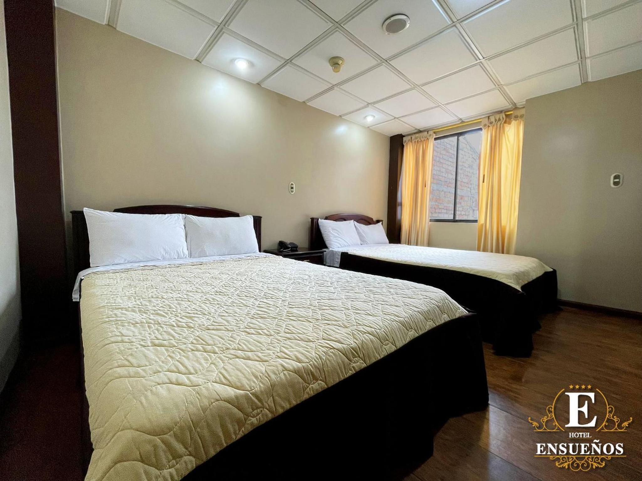 Quadruple Room with Bathroom photo 2
