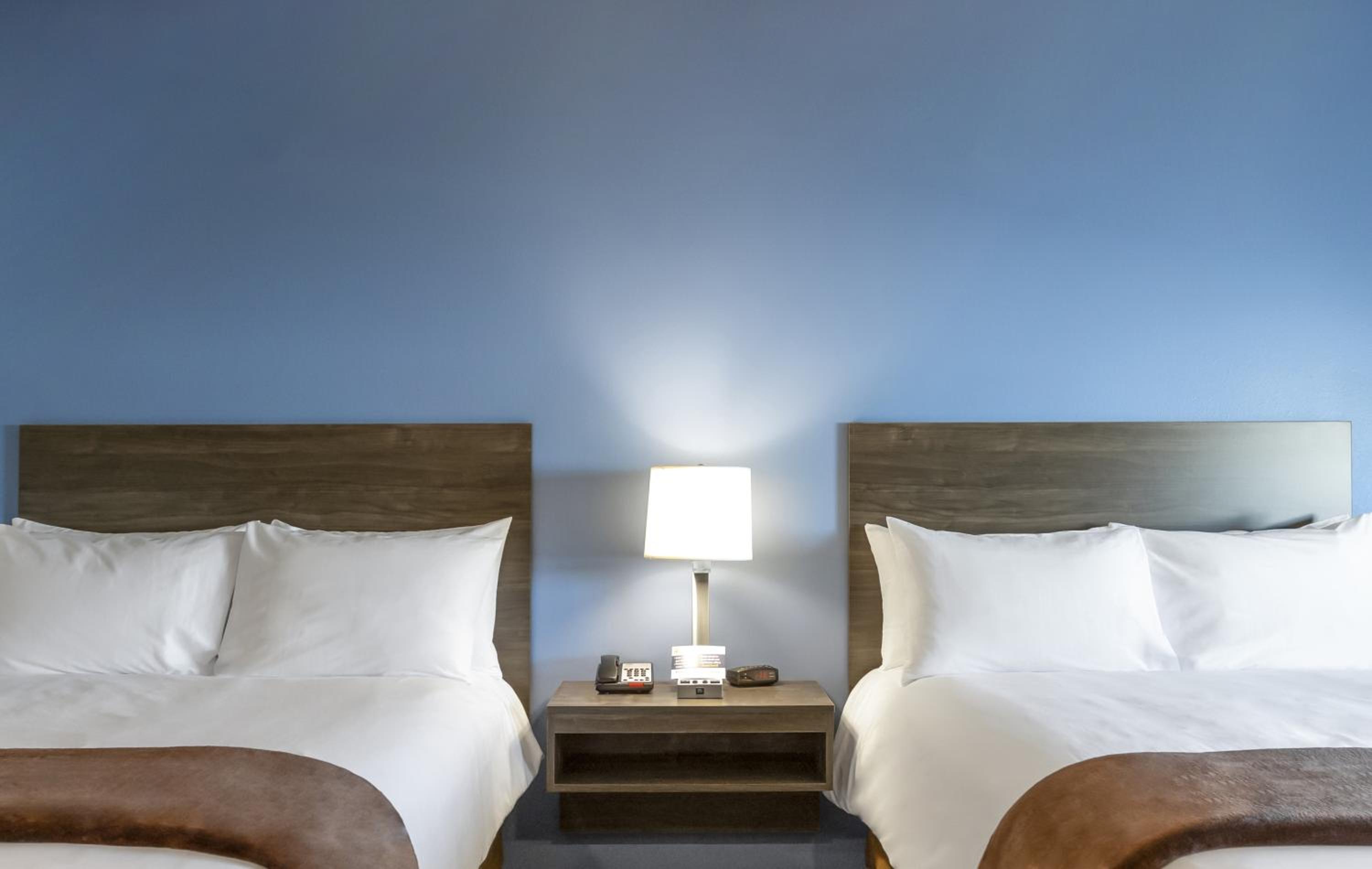 Queen Room with Two Queen Beds - Recliner photo 3