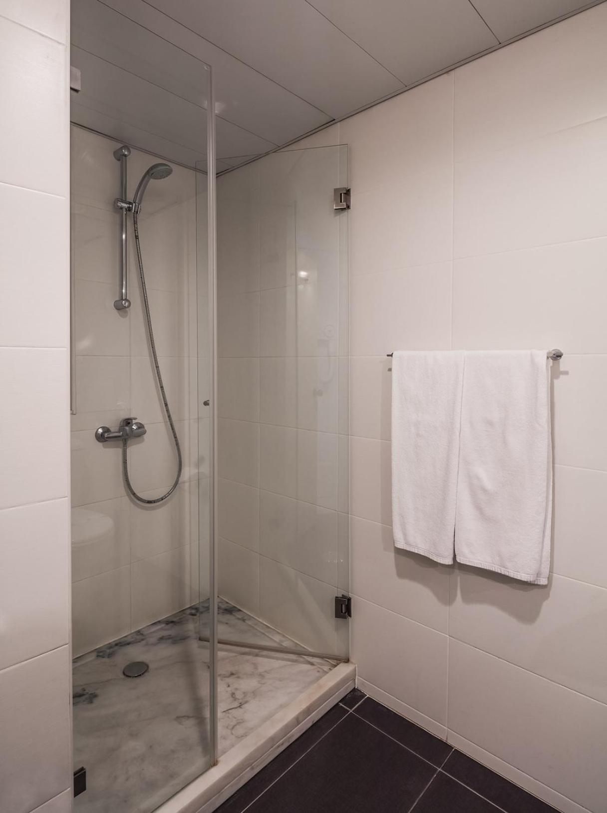 Triple Room - Photo 5