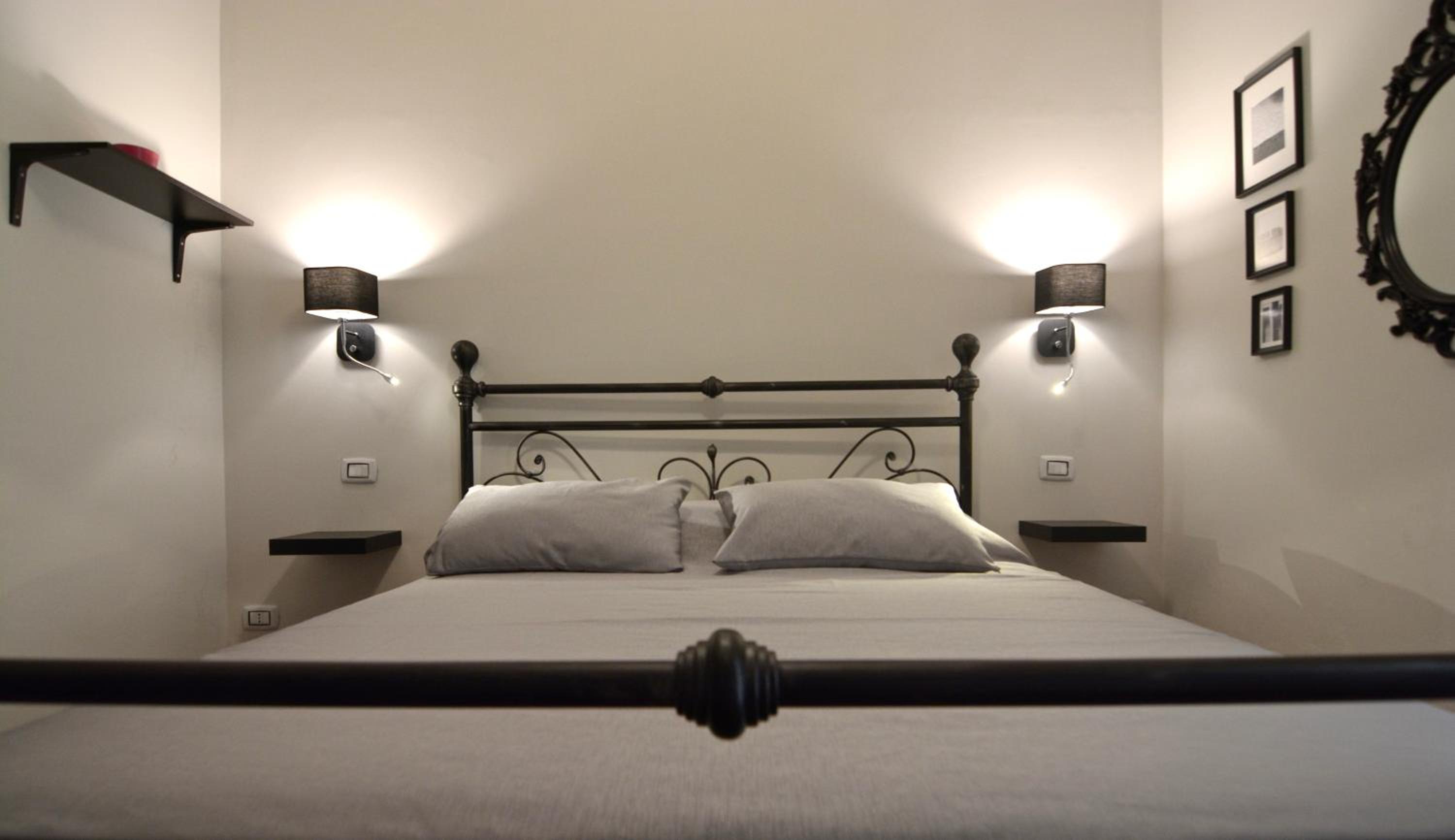 Deluxe Room - Photo 4