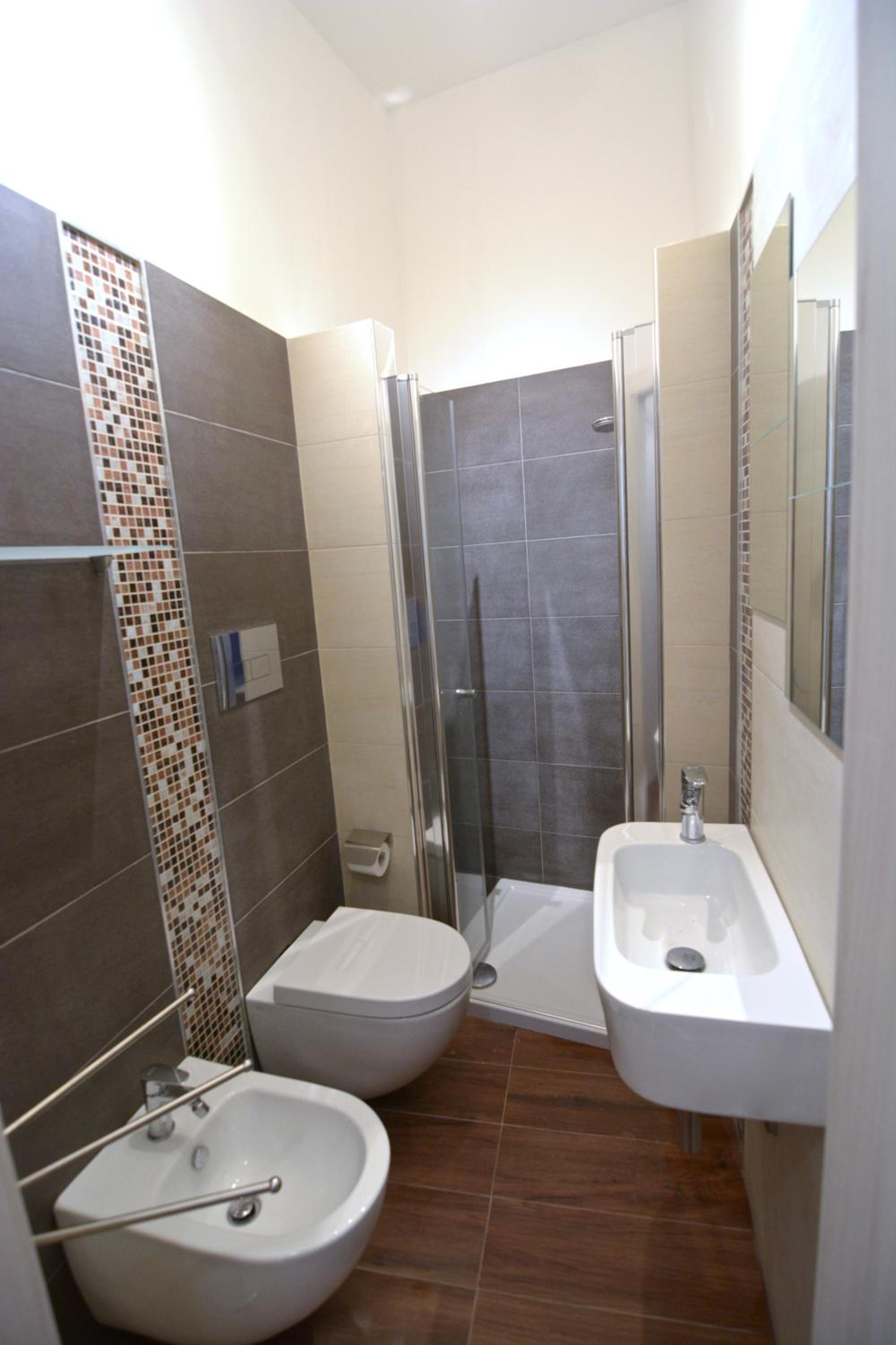 Deluxe Room - Photo 5