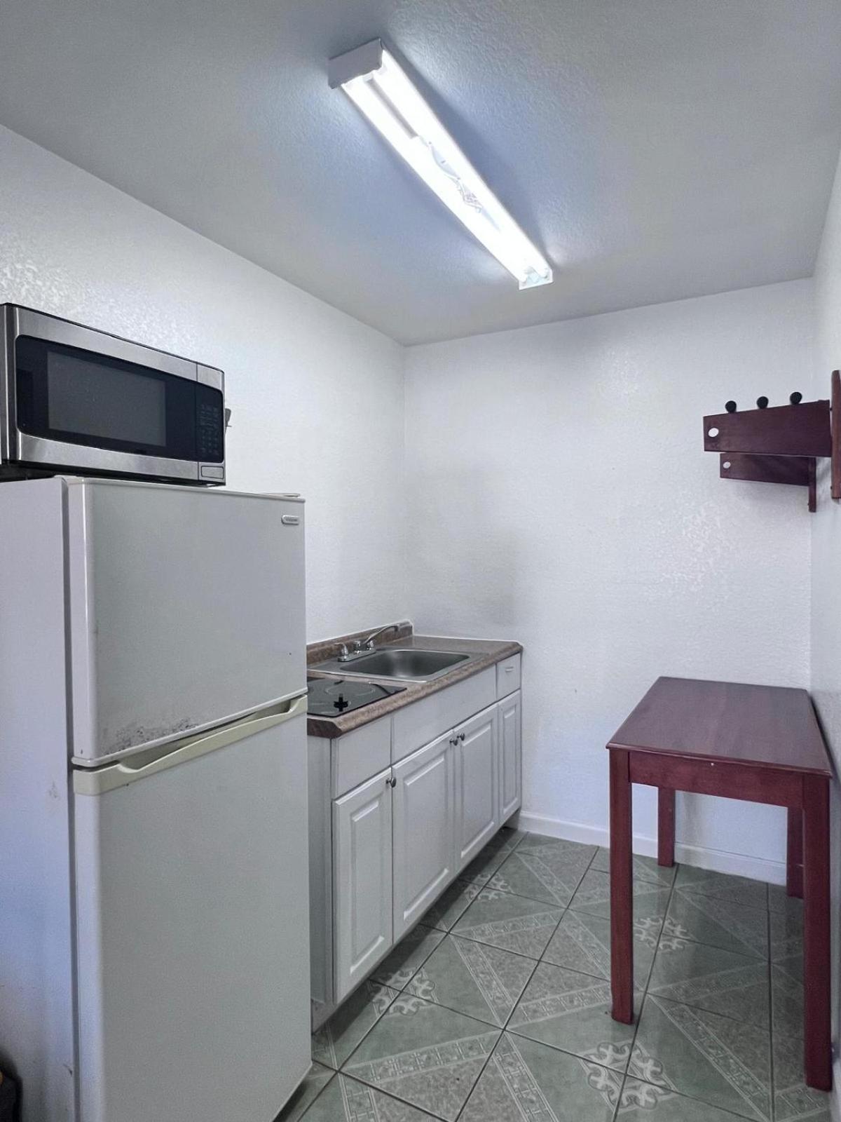Premium King Bed with Kitchenette photo 3