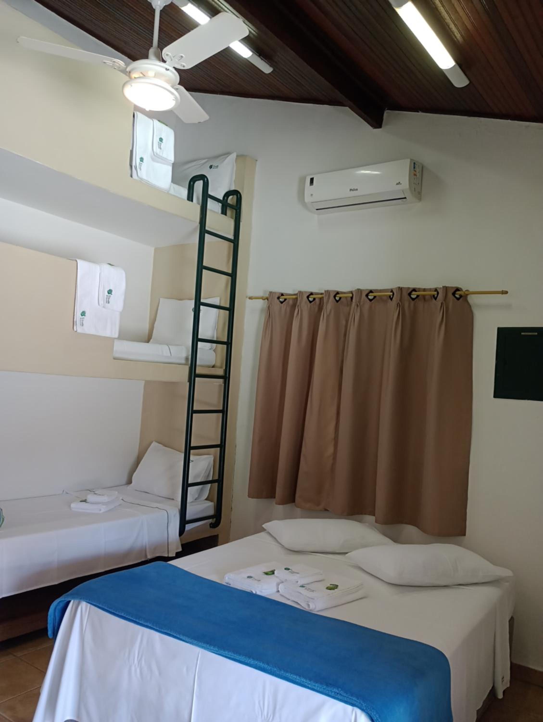 Quadruple Room with Balcony photo 2