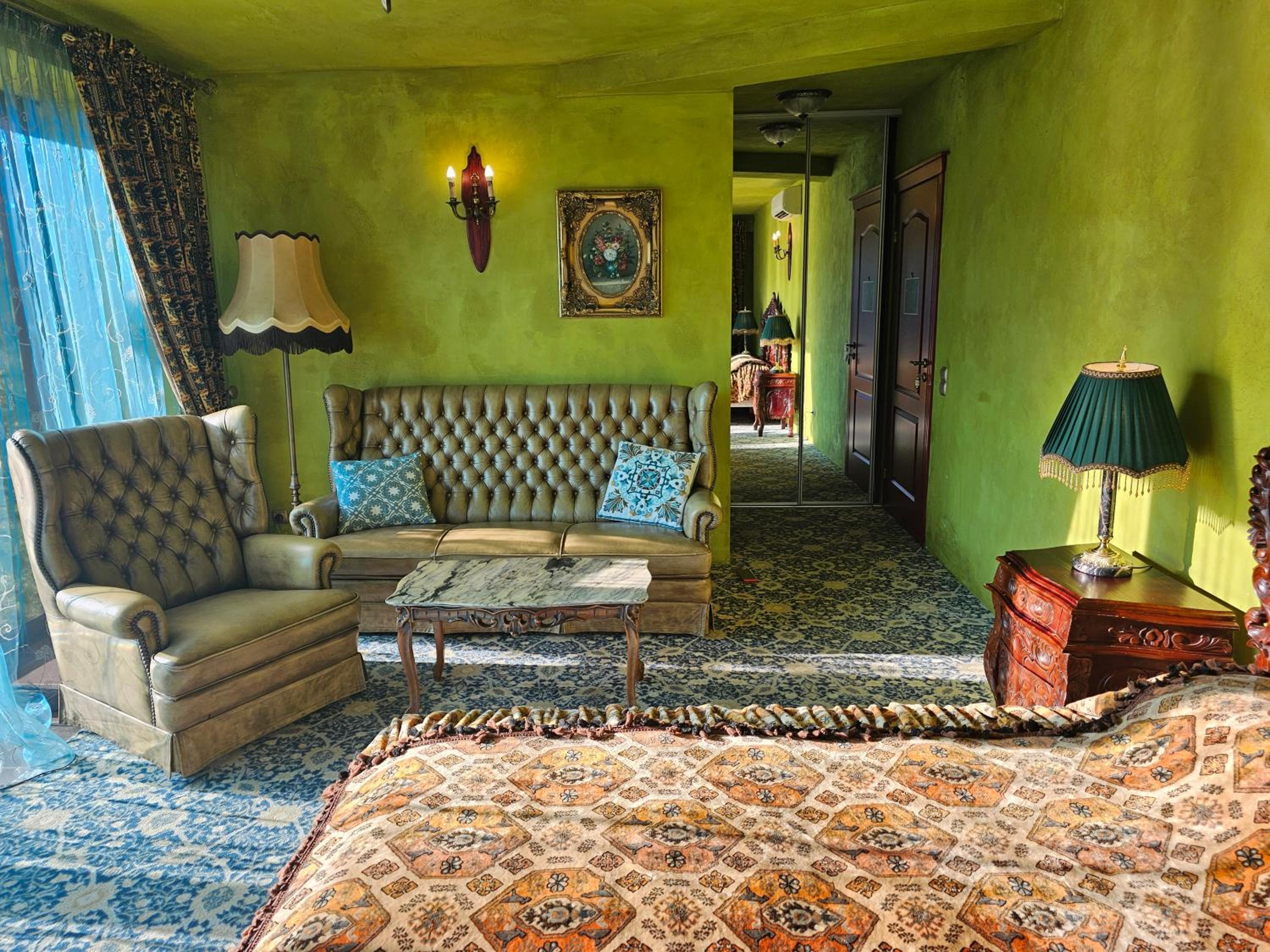 Family Room photo 2