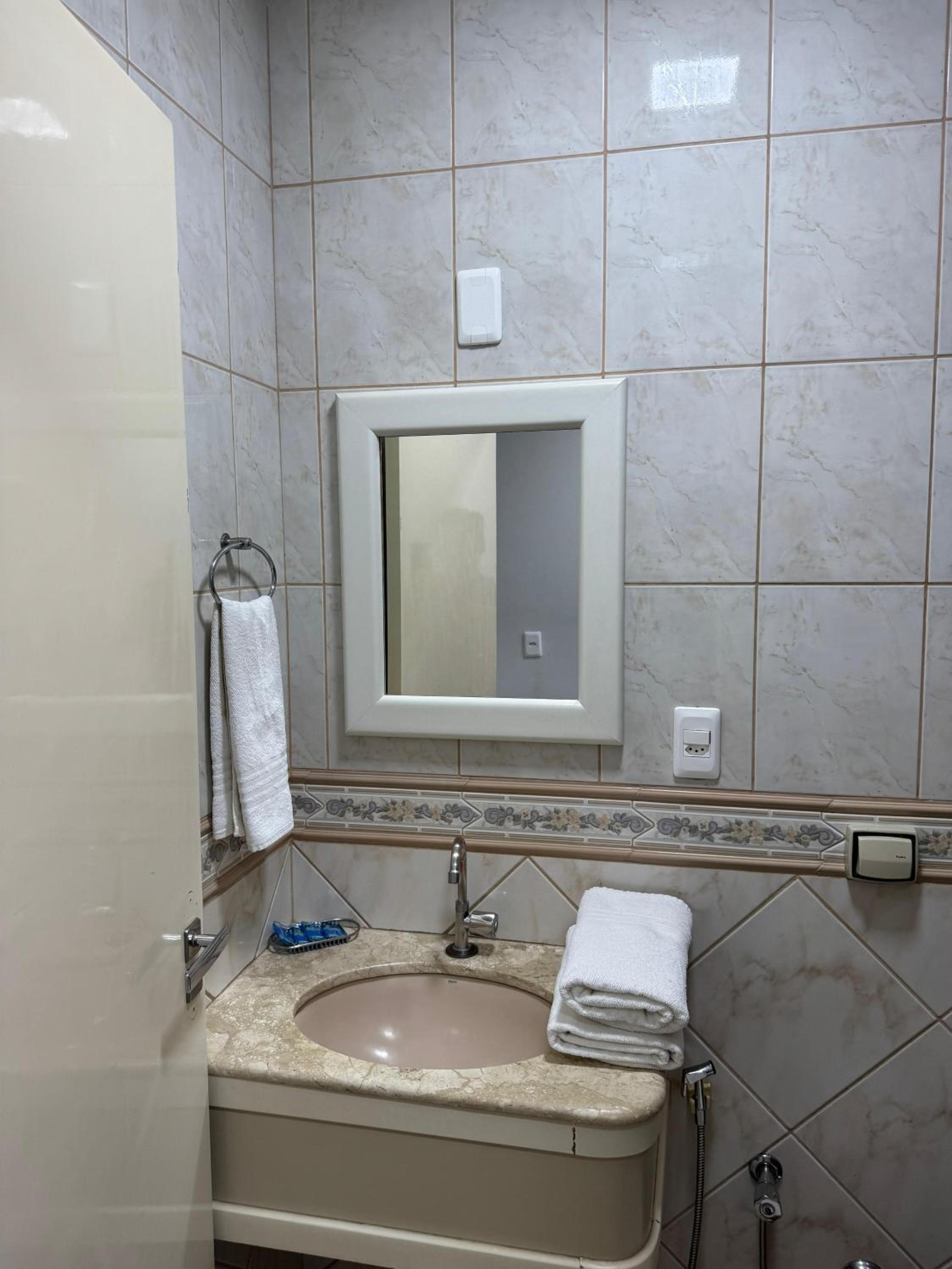Deluxe Double or Twin Room photo 3