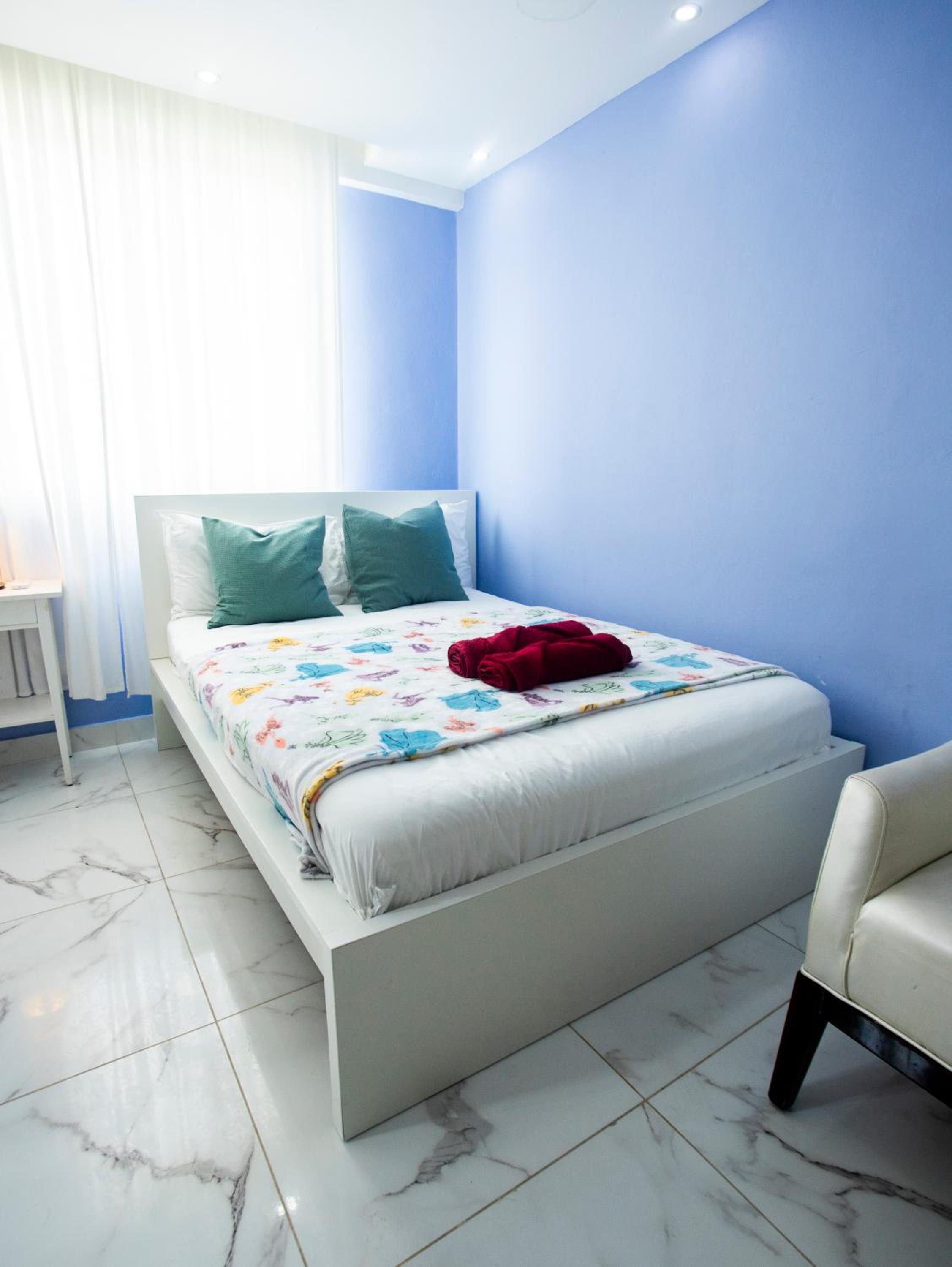 Studio Apartment photo 3