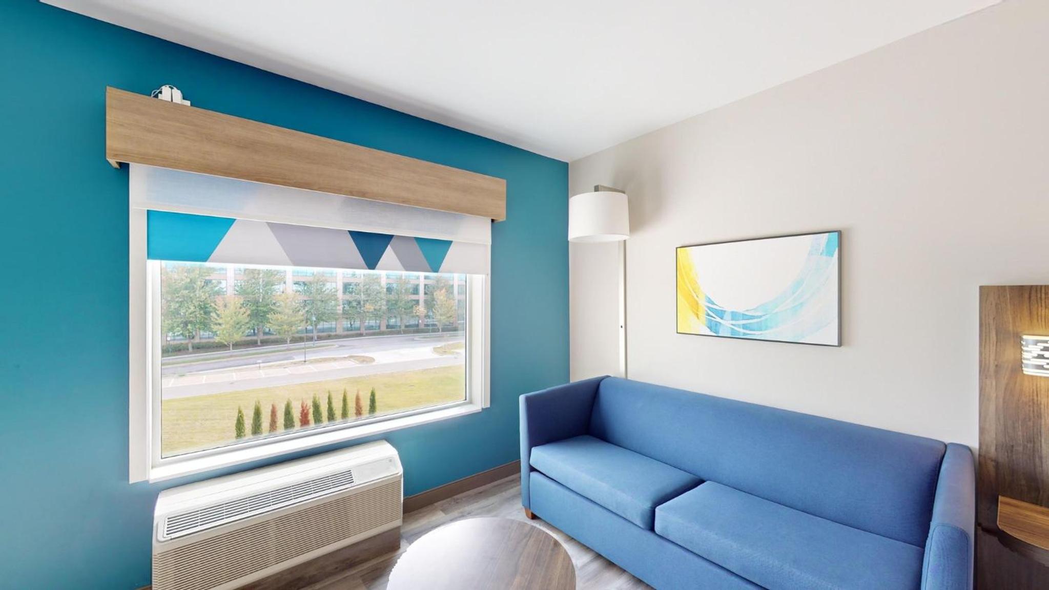 Queen Suite With Two Queen Beds photo 2