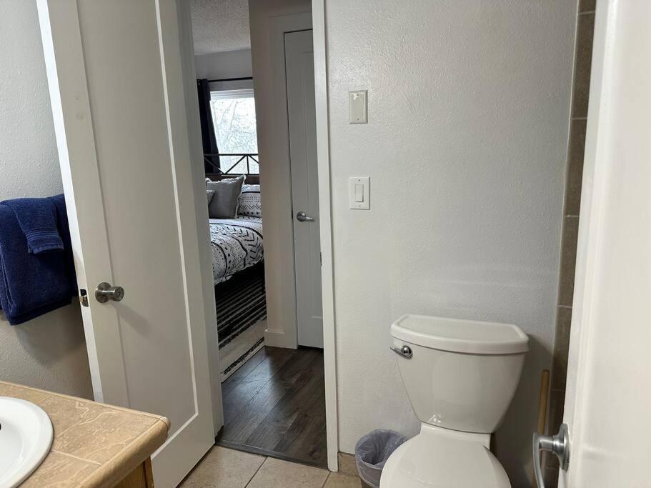 Two-Bedroom Apartment photo 3