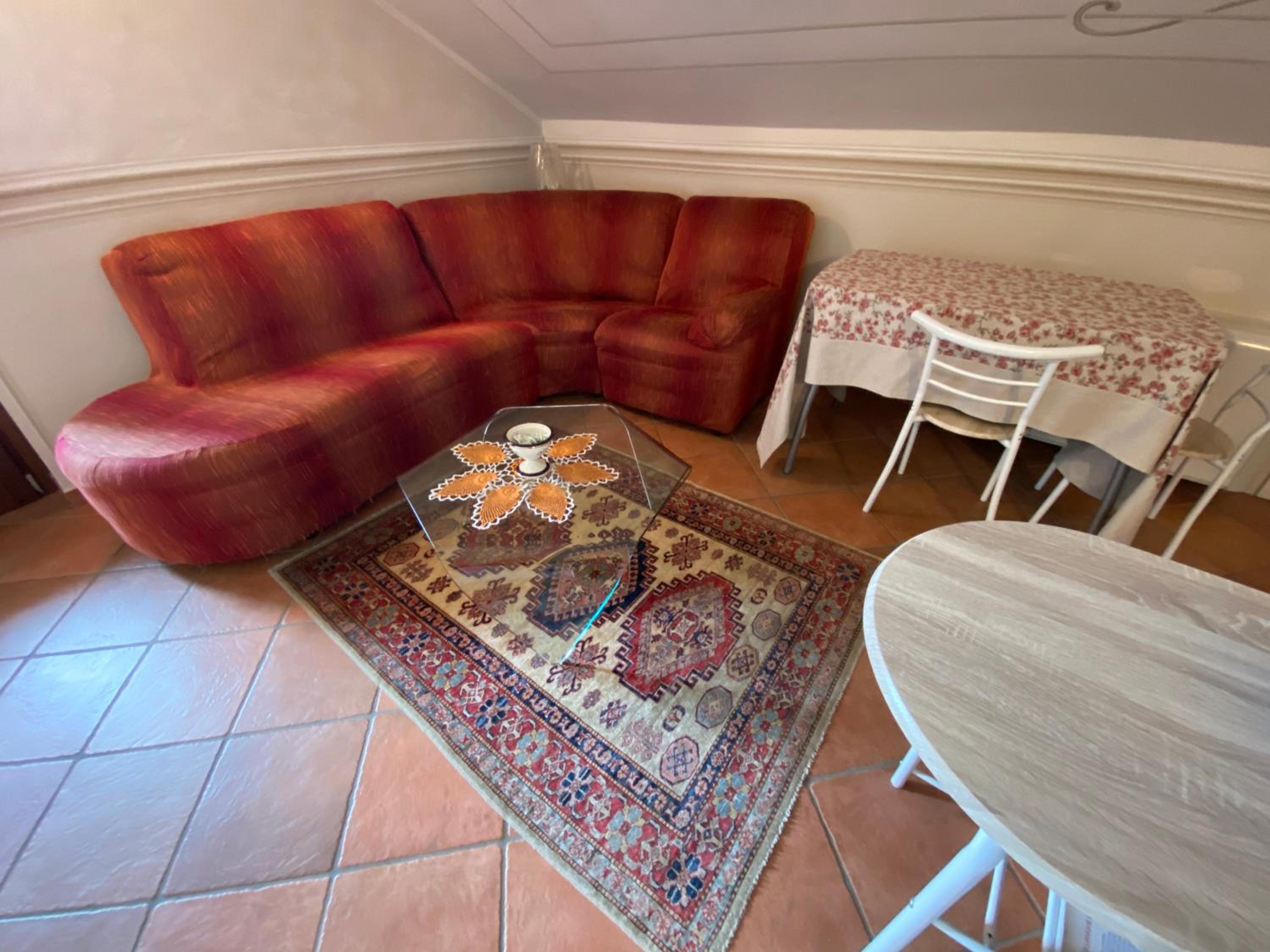 Family Room - Photo 5