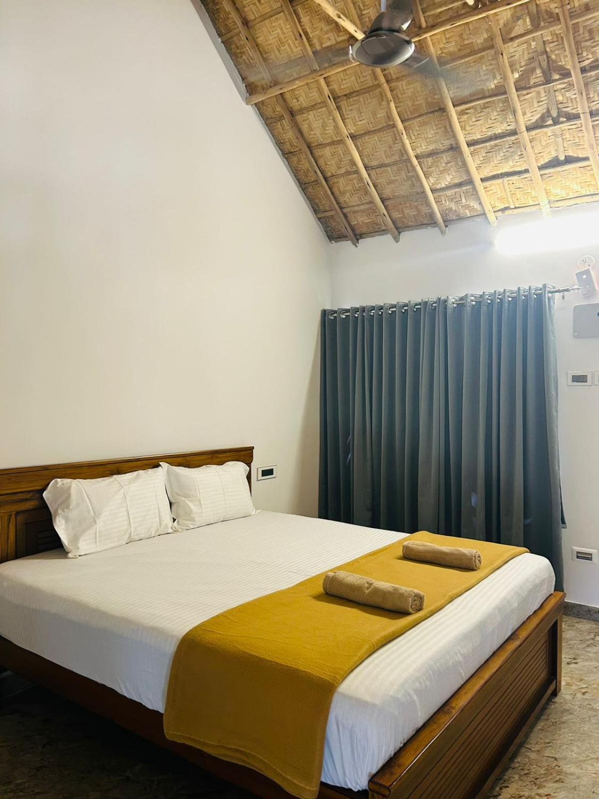 Superior King Room photo 2