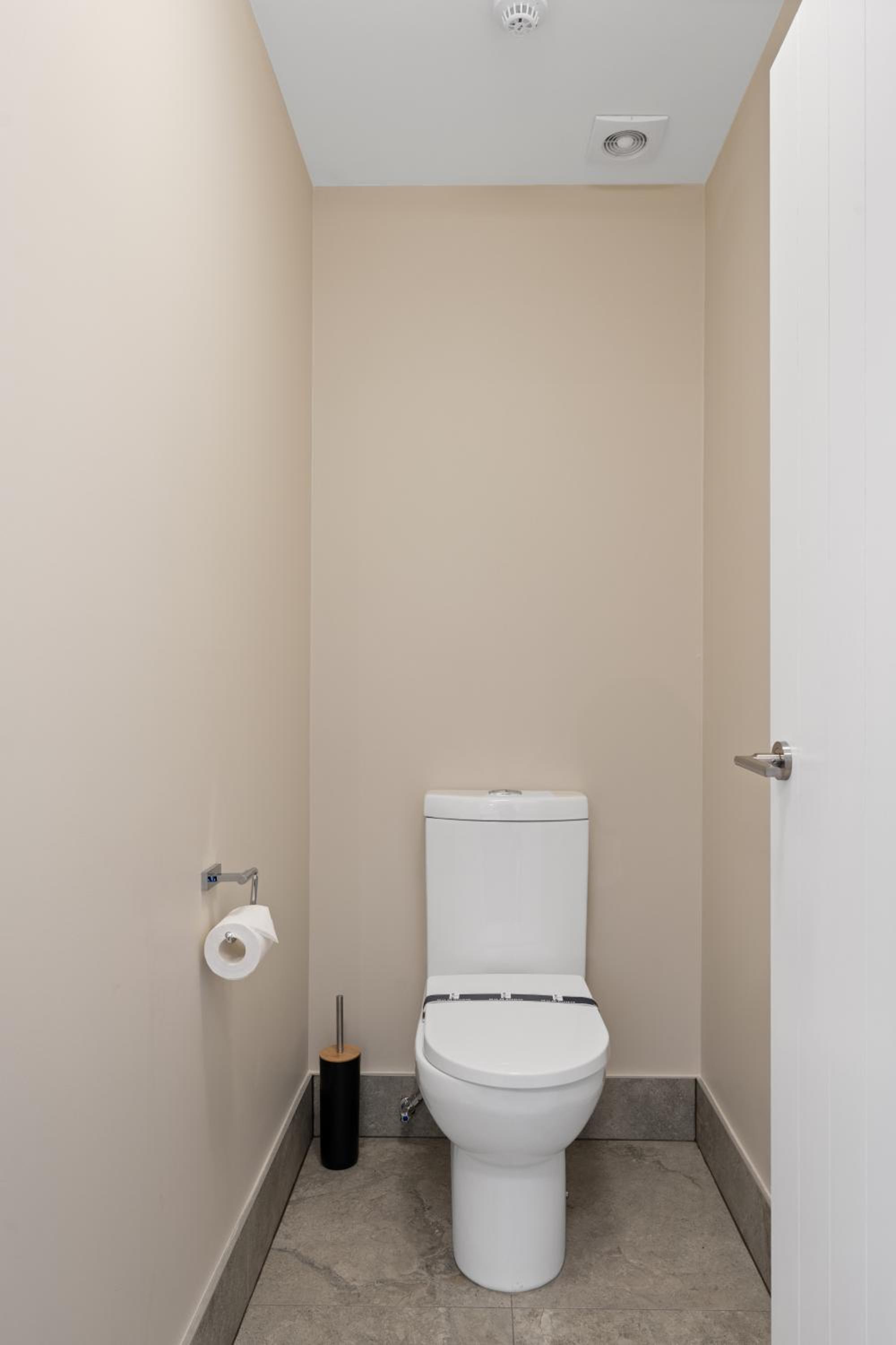 Two-Bedroom Suite - Photo 10