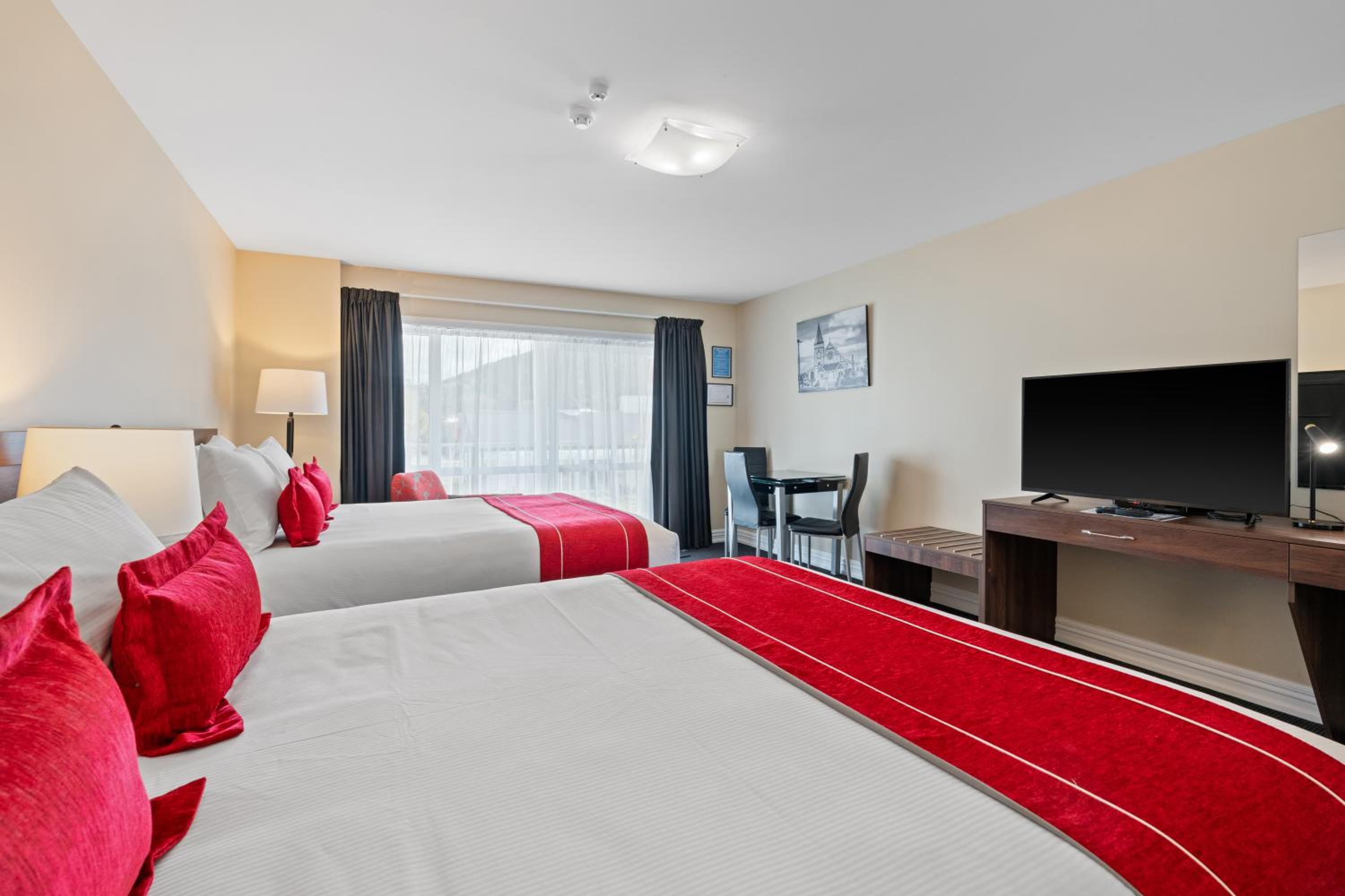 Superior Queen Room with Two Queen Beds - Photo 2