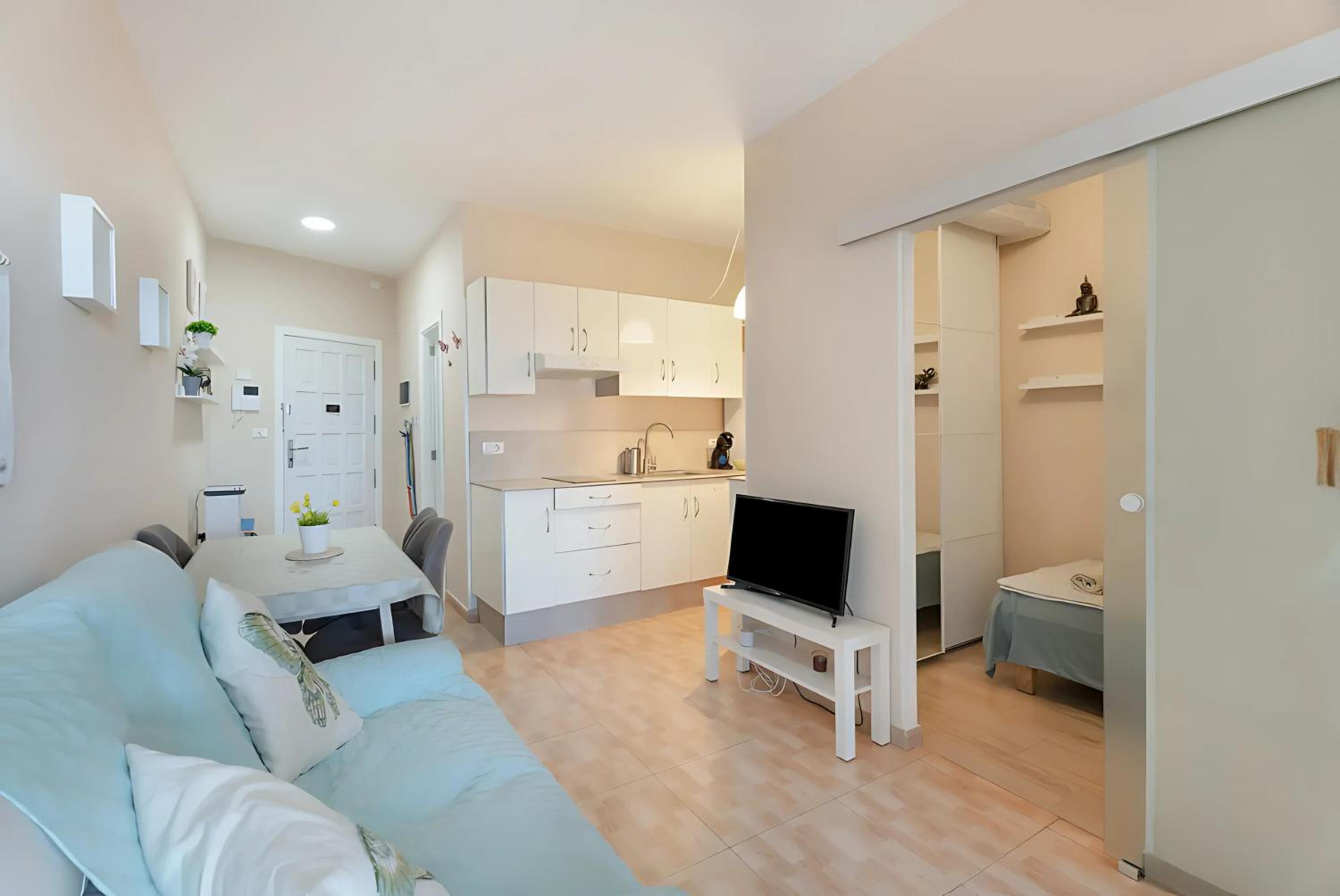 Two-Bedroom Apartment photo 3