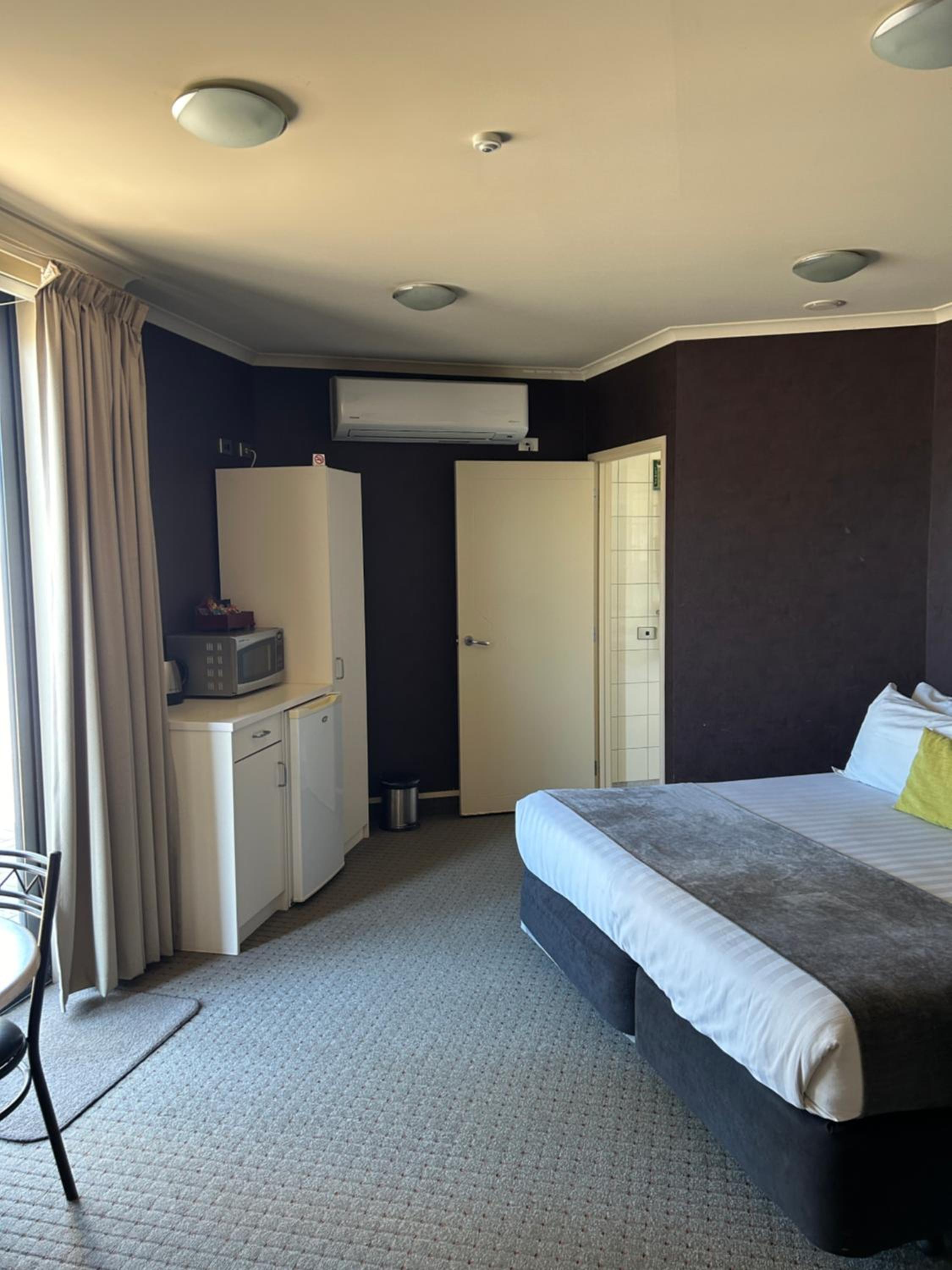 Budget Double Room - Photo 1