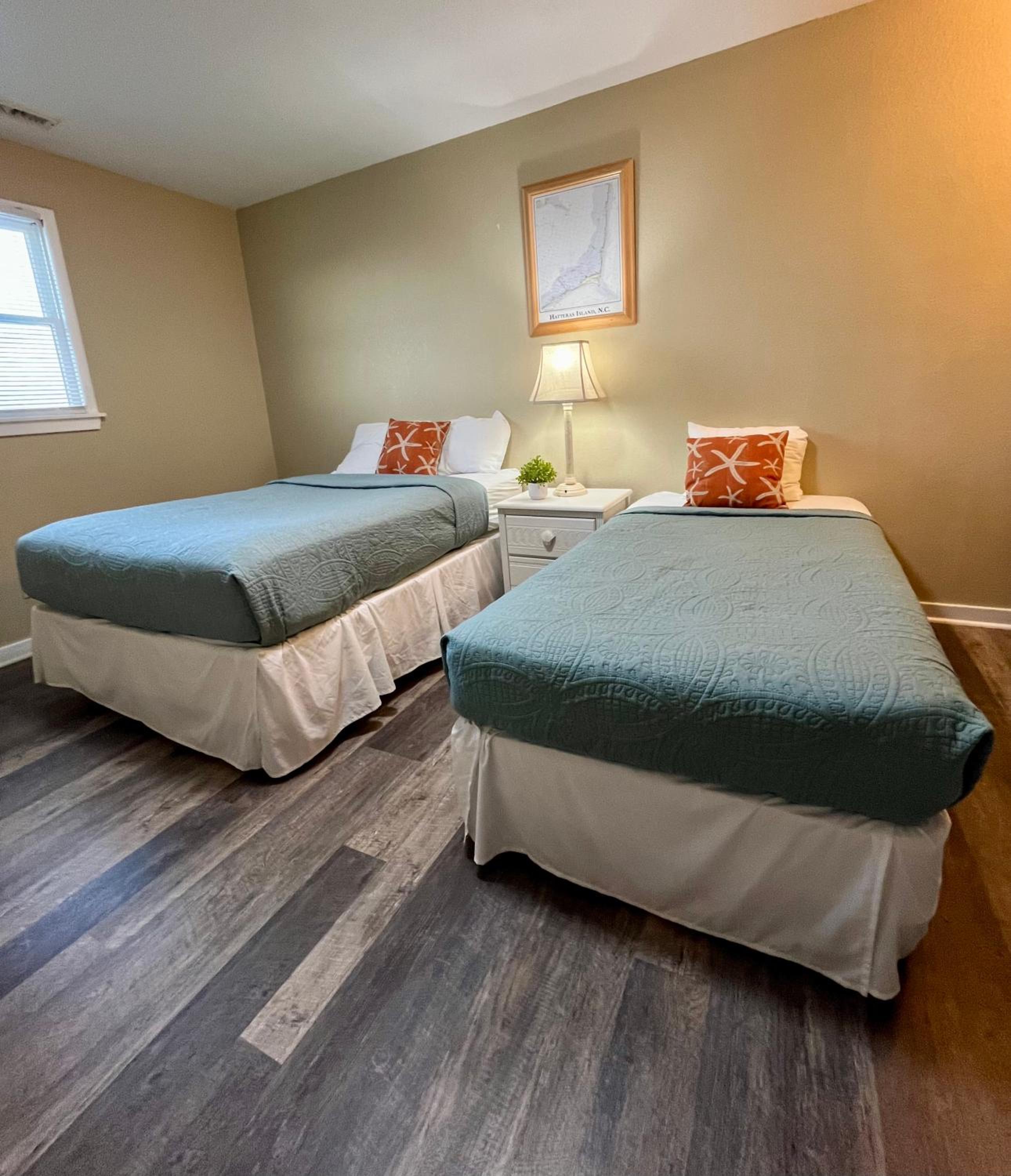 Two-Bedroom Suite with a Pool view - Photo 1