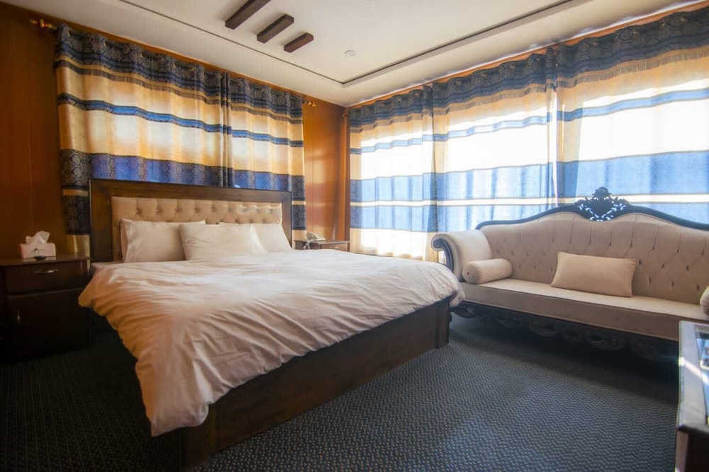 Standard Double or Twin Room photo 1