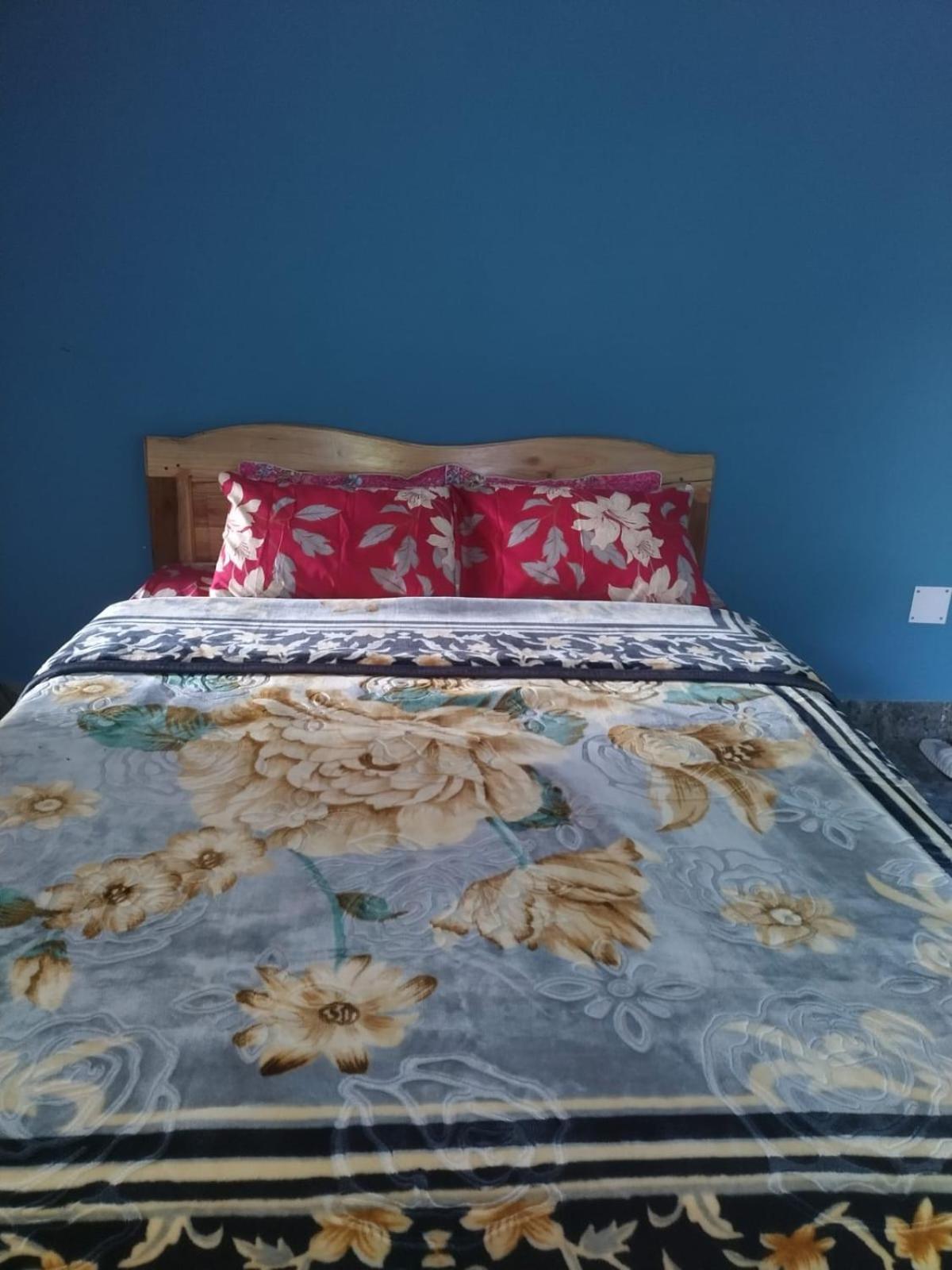 Family Room - Photo 4