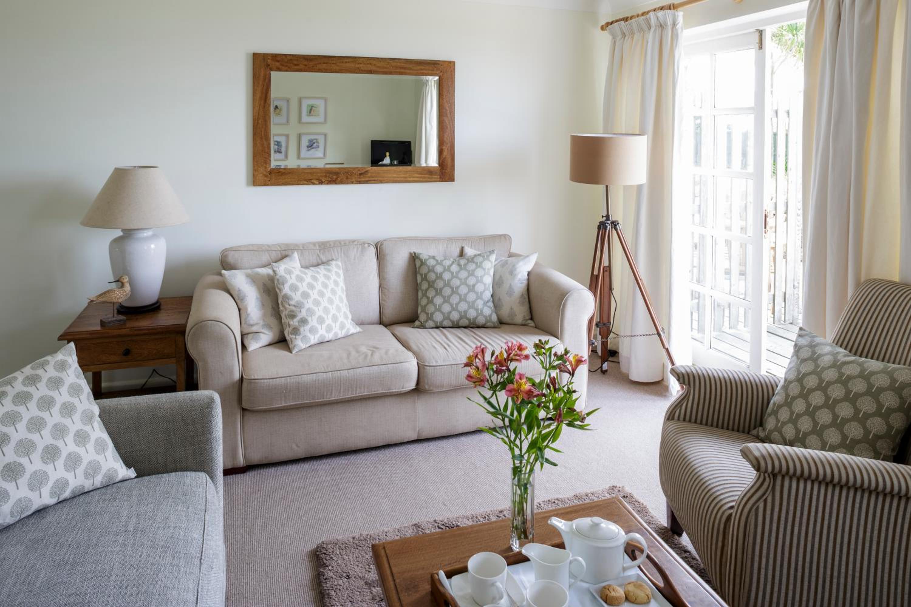 Superior Suite with Terrace and Sea View - Garden
