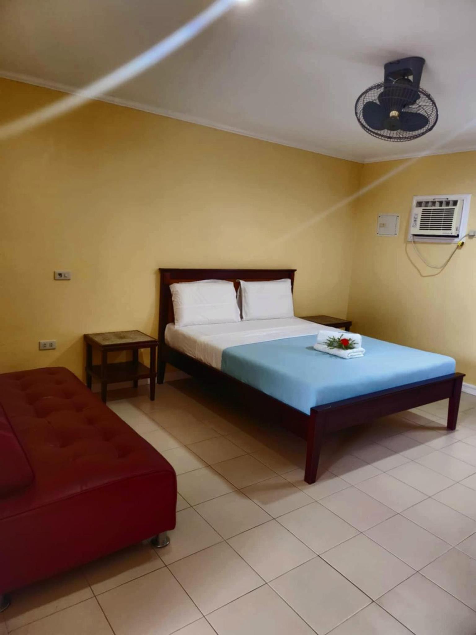 Standard Double Room - Photo 3