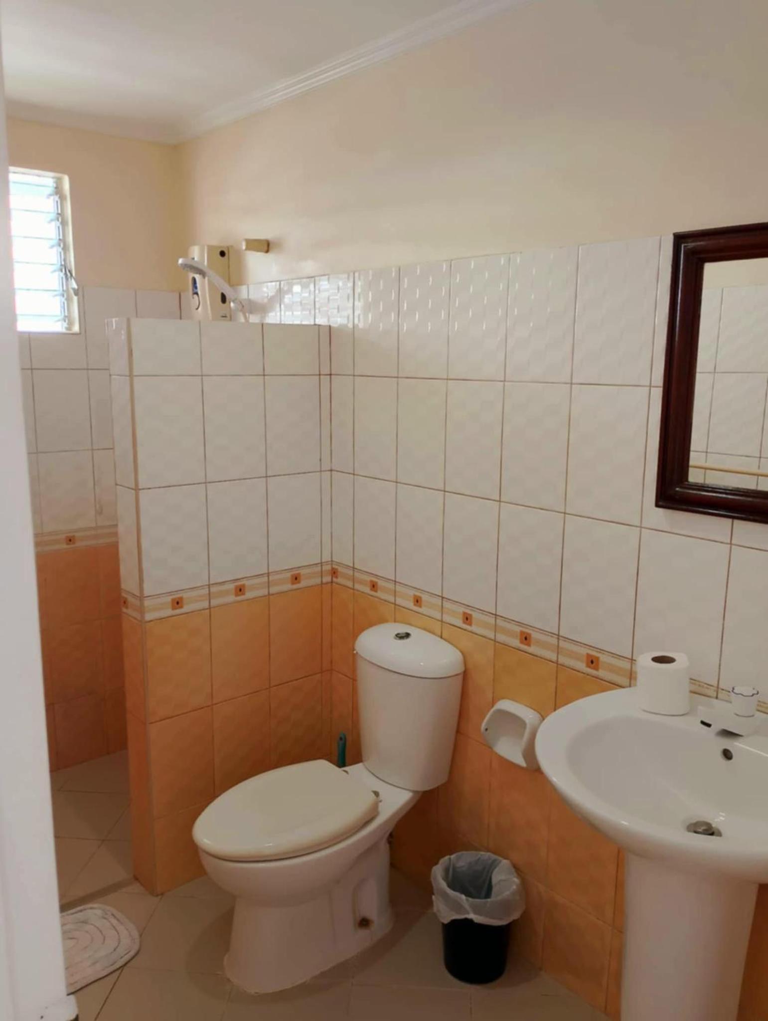 Standard Double Room - Photo 2