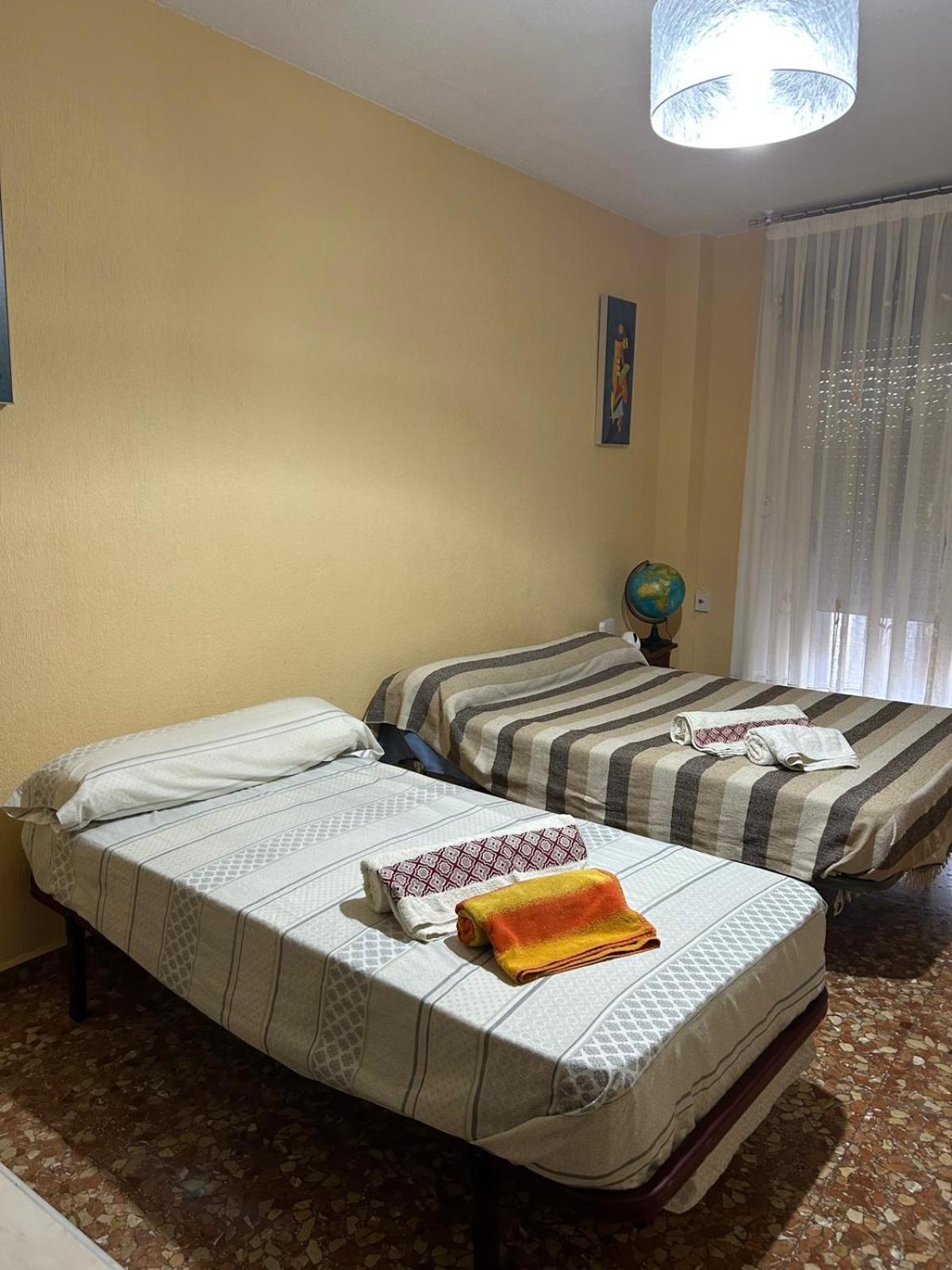 Habitación Triple con Balcón