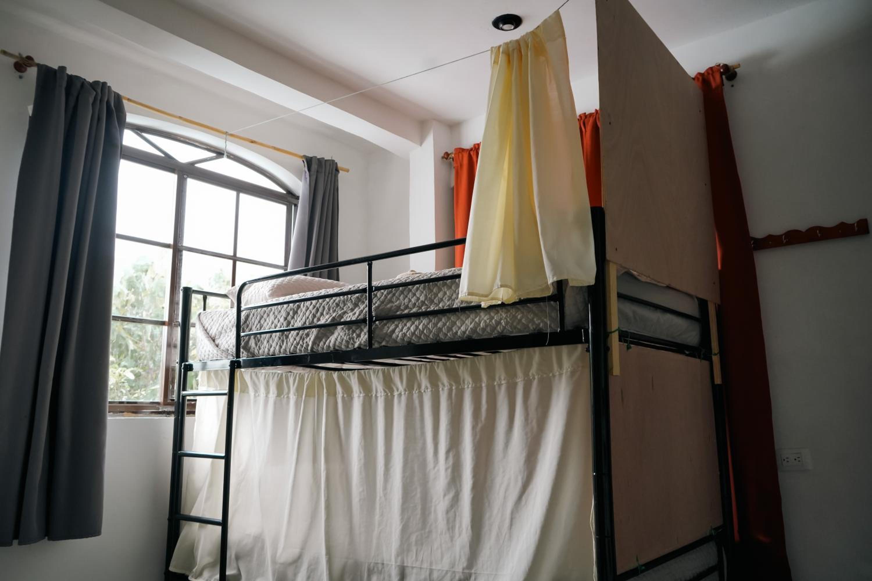 Bed In 4-Bed Mixed Dormitory Room photo 2