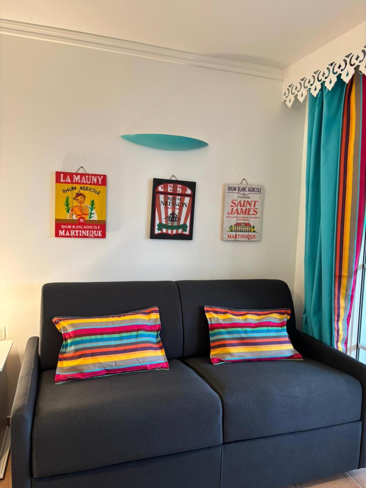 One-Bedroom Apartment photo 3