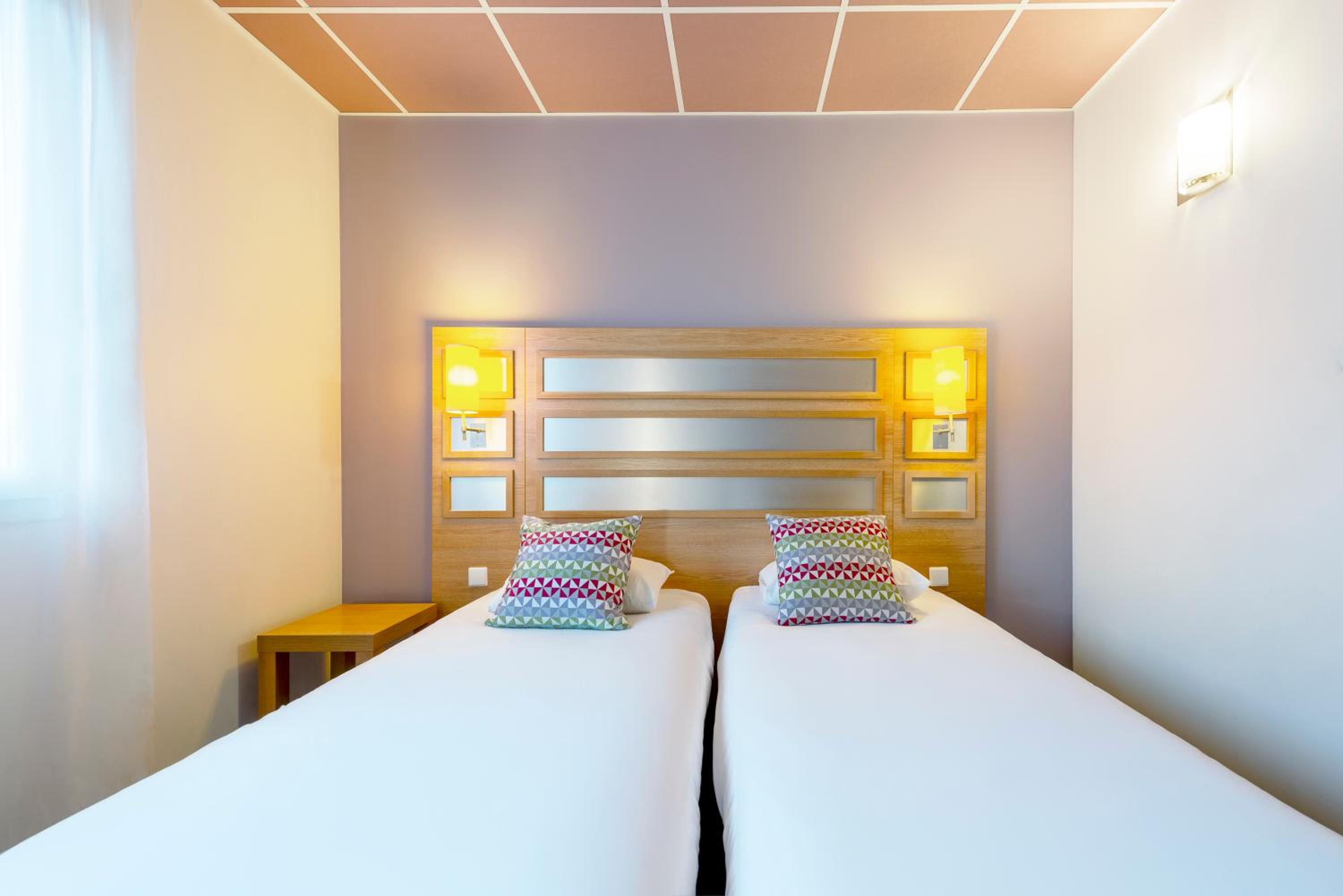 Standard Twin Room photo 1