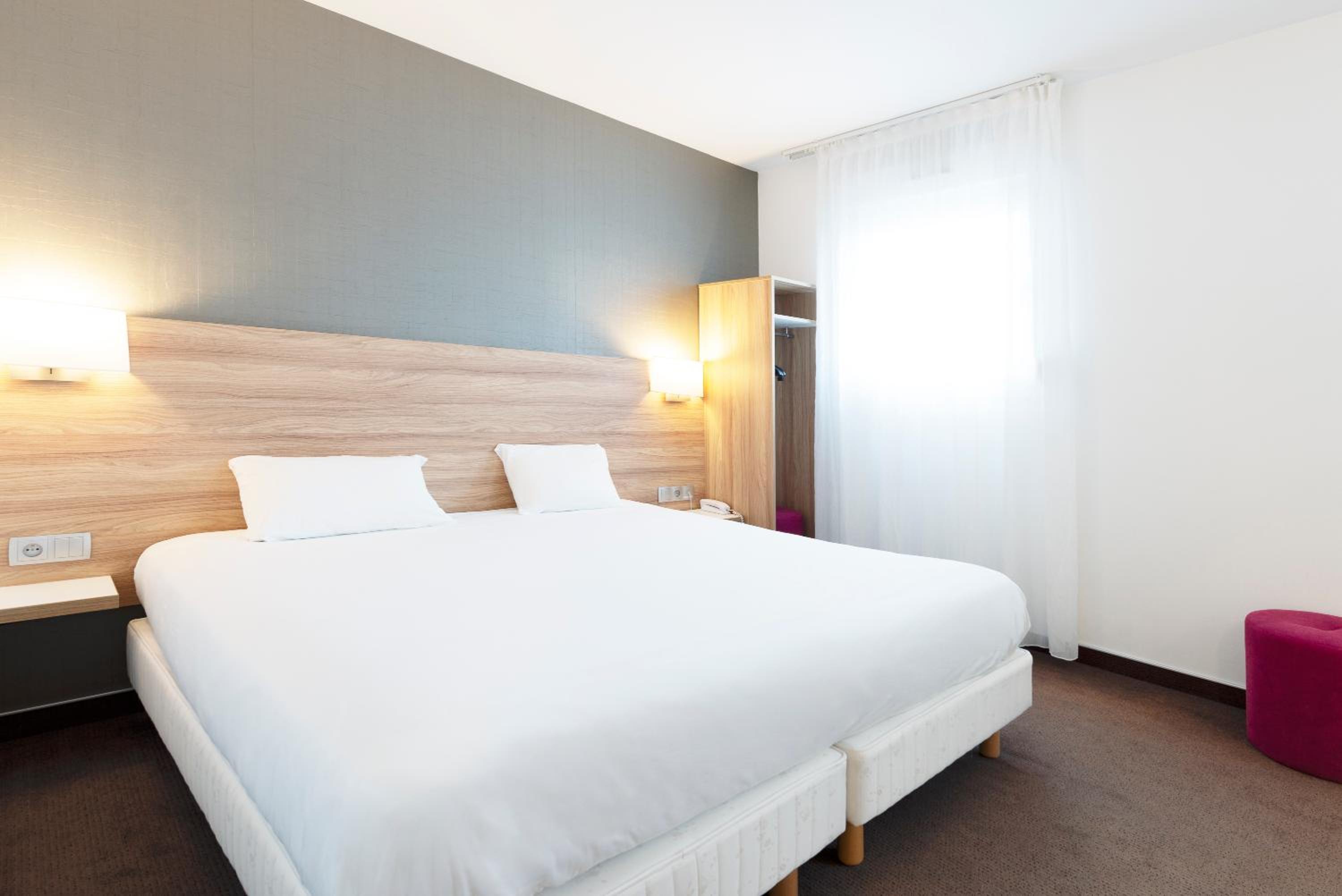 Standard Room - 1 Double Bed photo 1