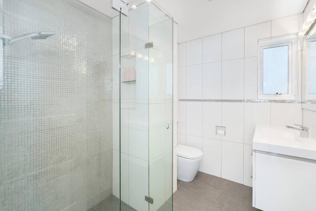 Two-Bedroom Apartment - Oceanfront  photo 2