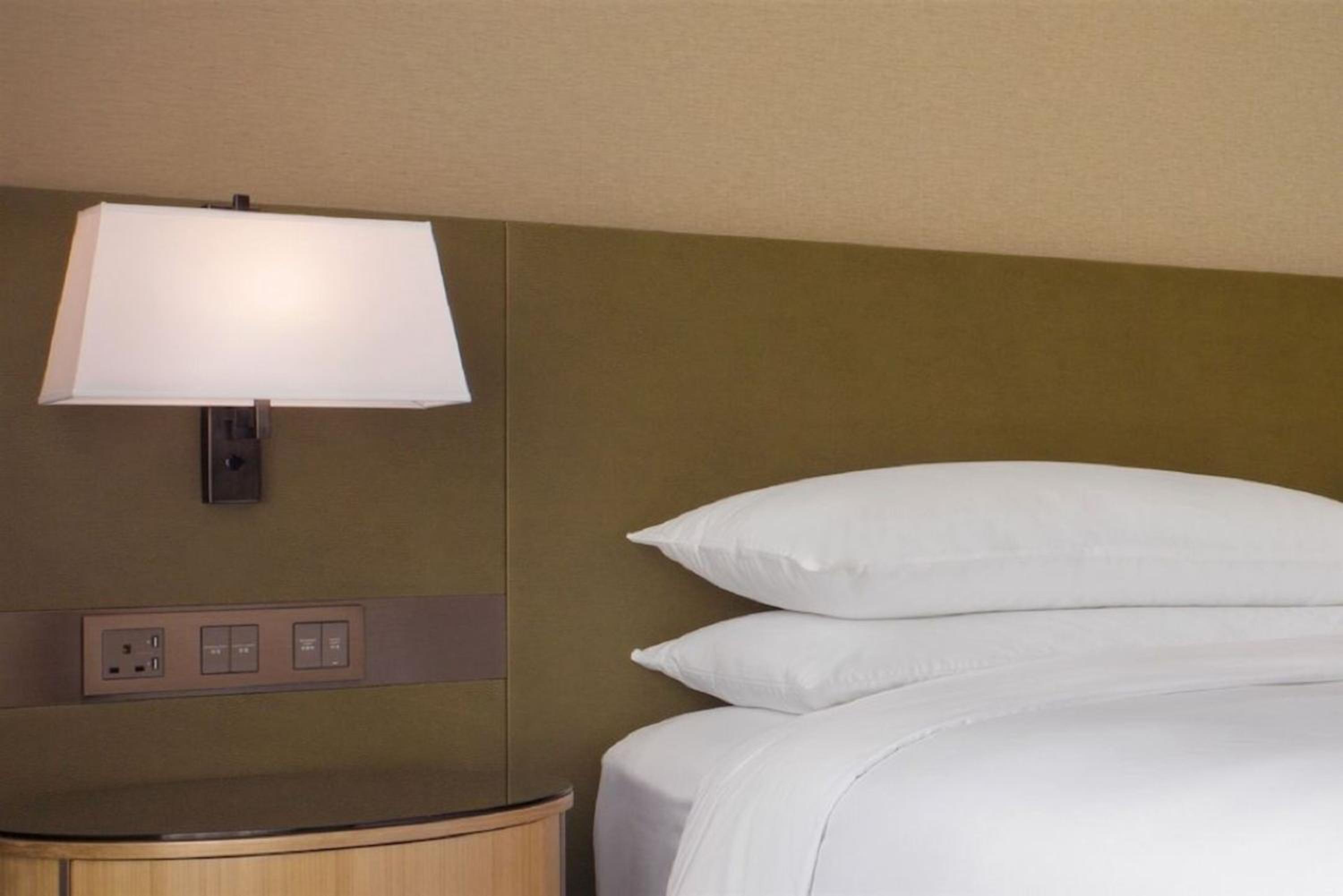 Executive Deluxe King Room photo 3