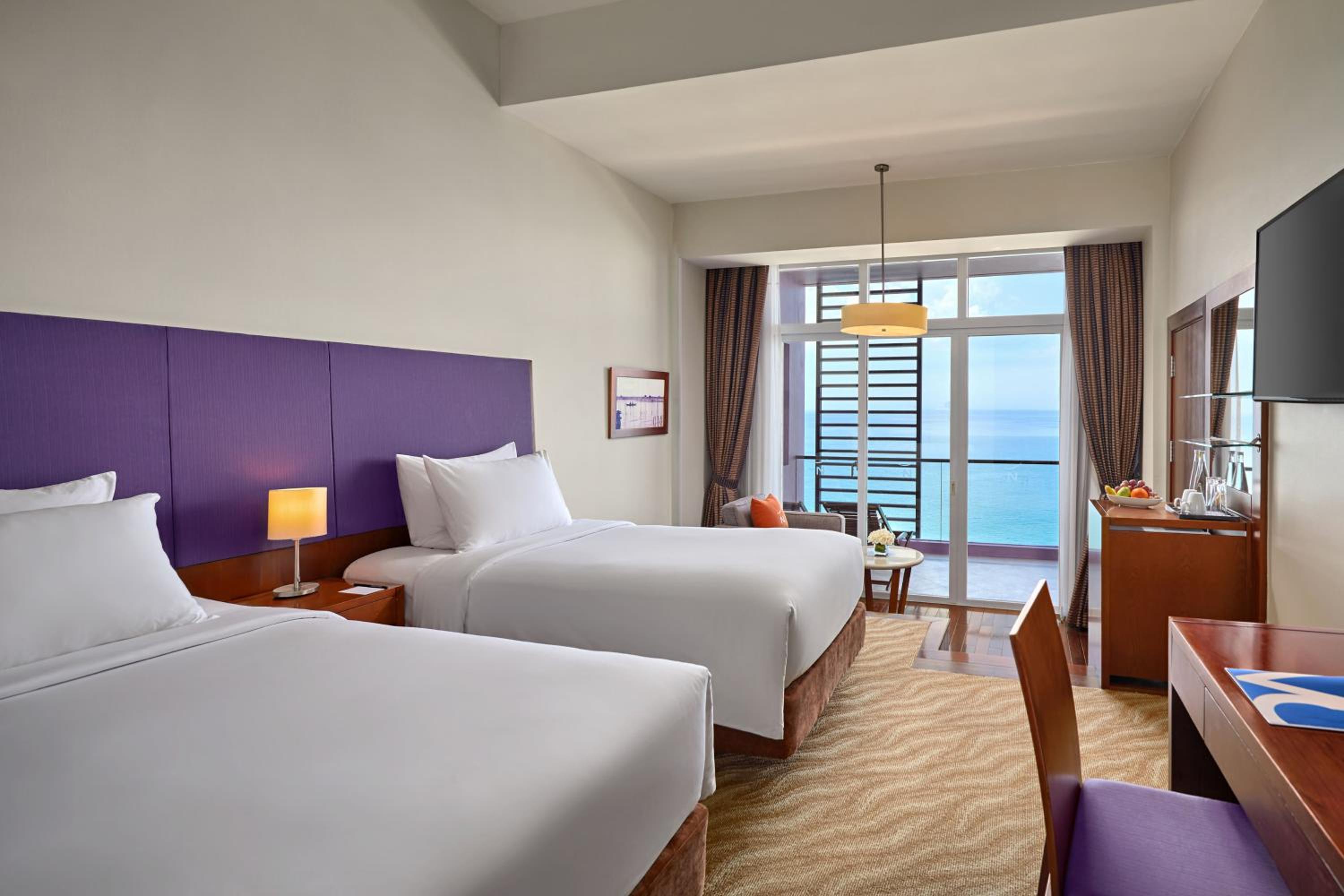 Superior Twin Room with Ocean View - Photo 1