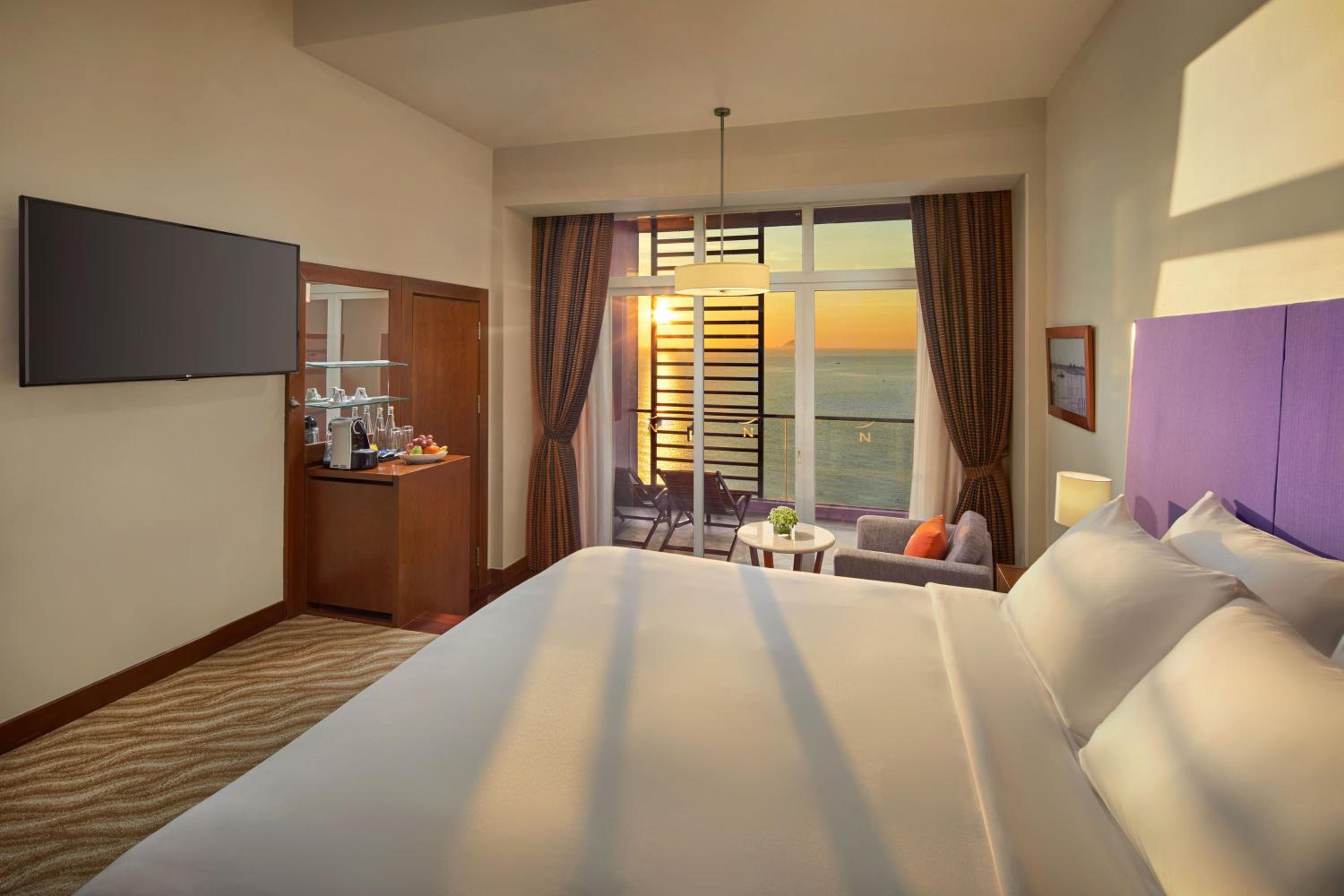 Executive King Room - Photo 6