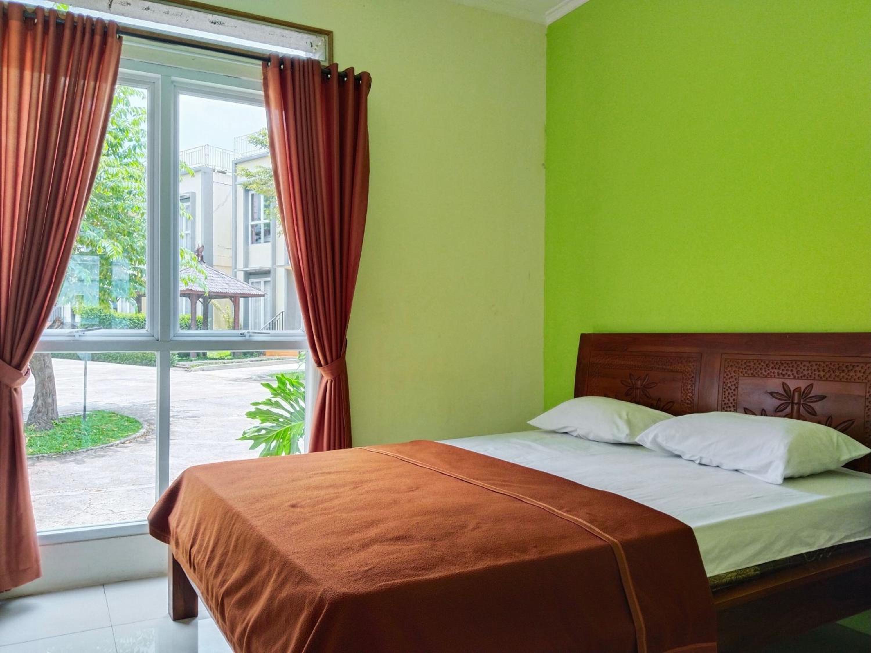 Three-Bedroom Villa photo 2