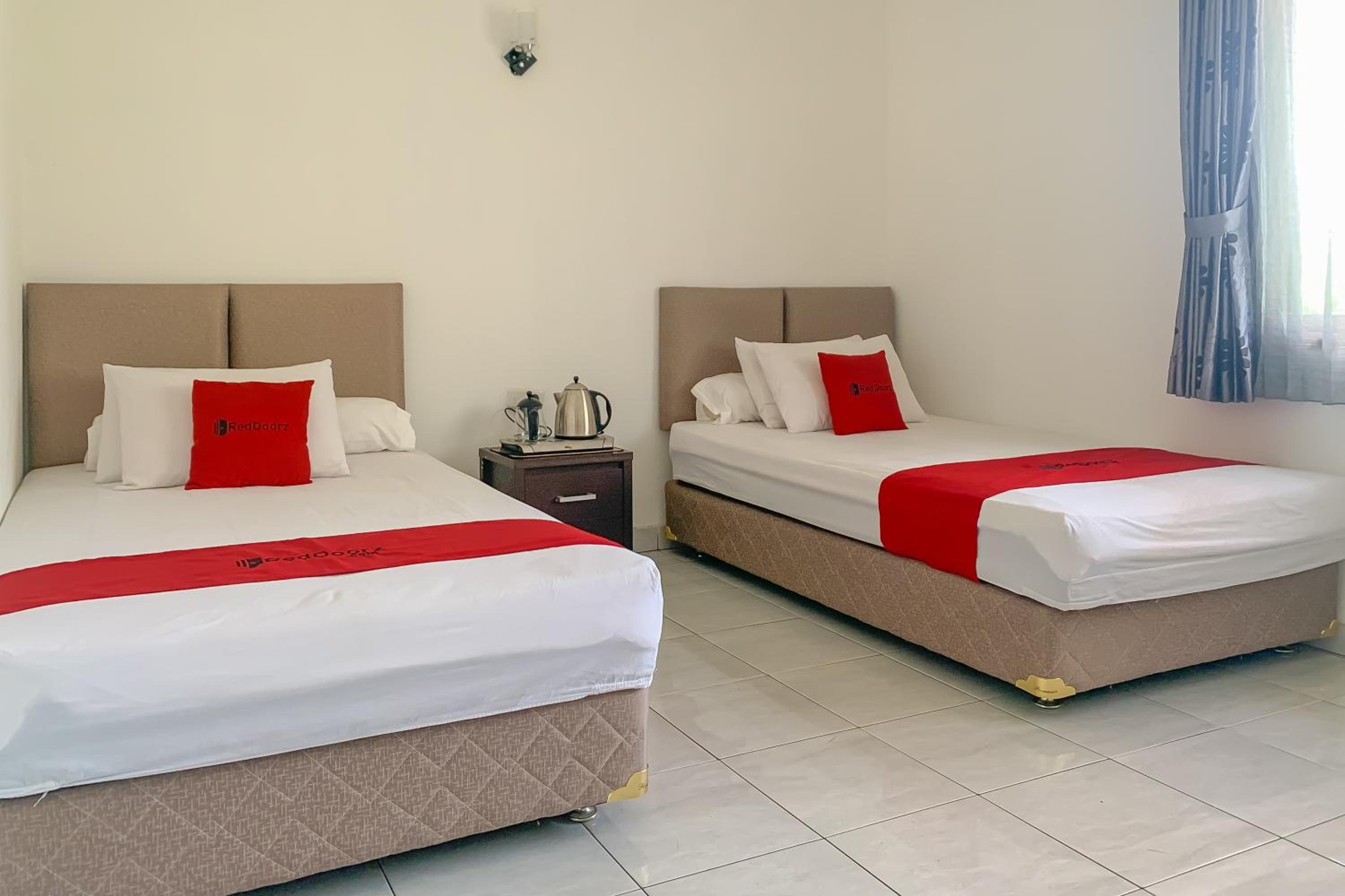 Superior Twin Room - Photo 8