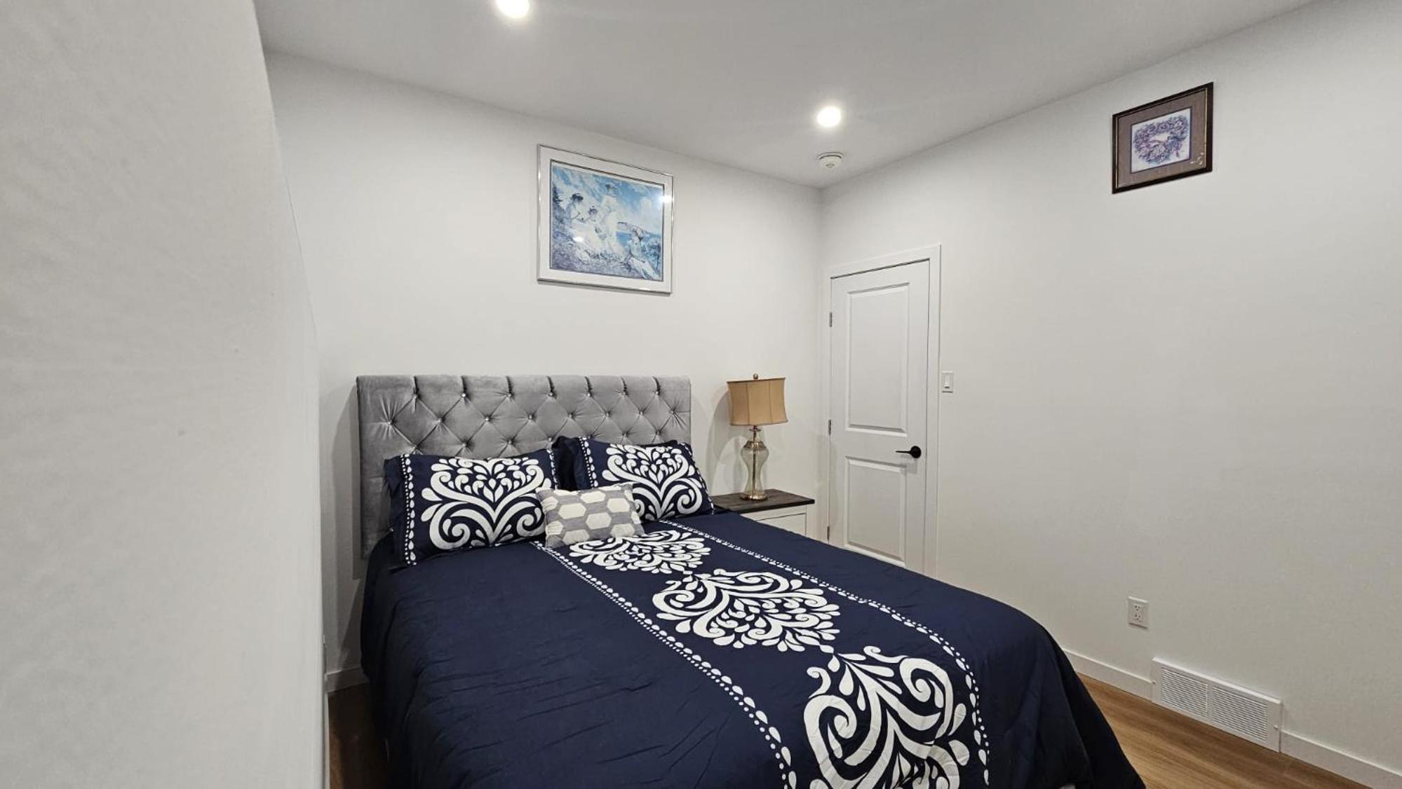 Three-Bedroom Apartment photo 1
