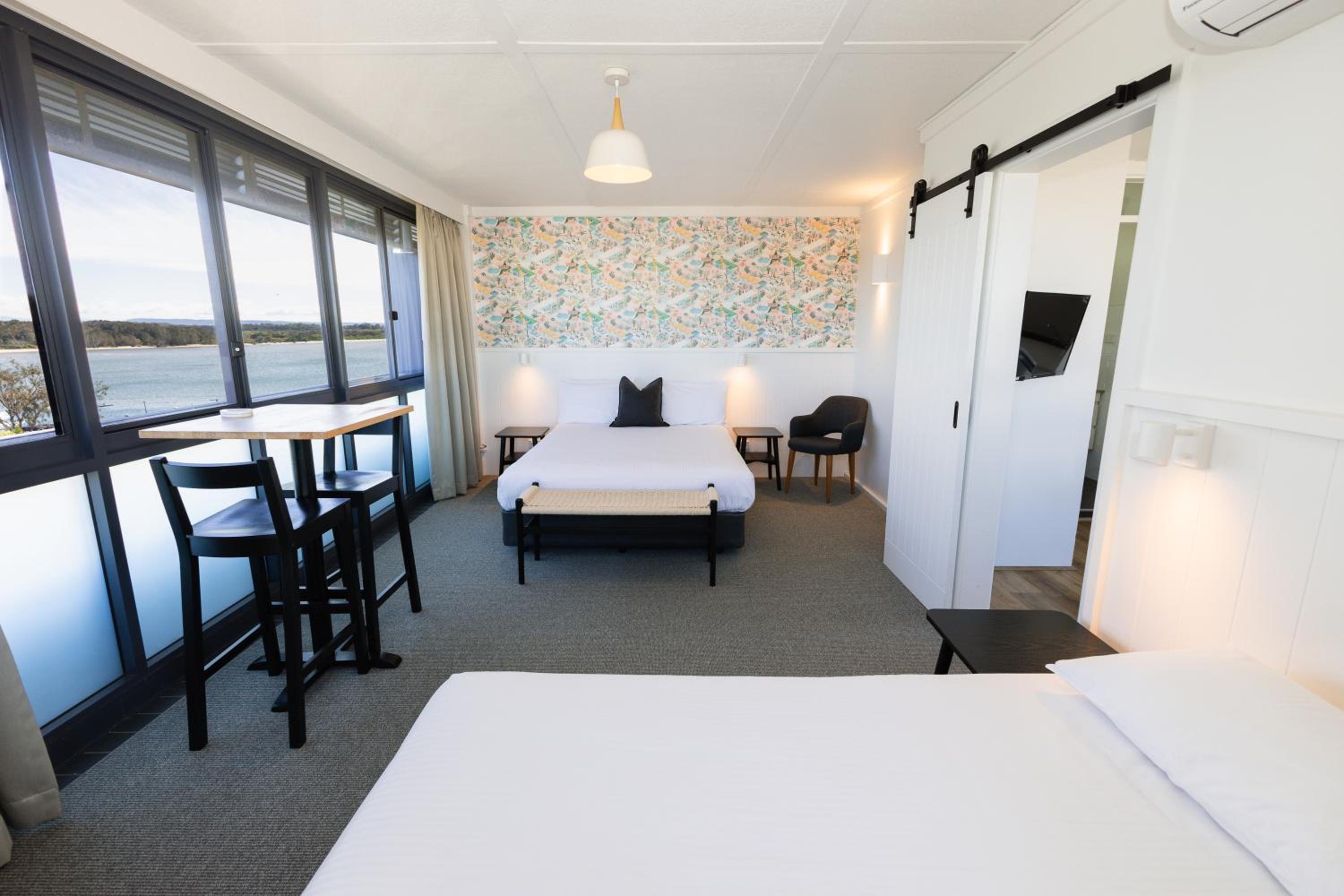 Executive Twin Suite - Roomy Urban