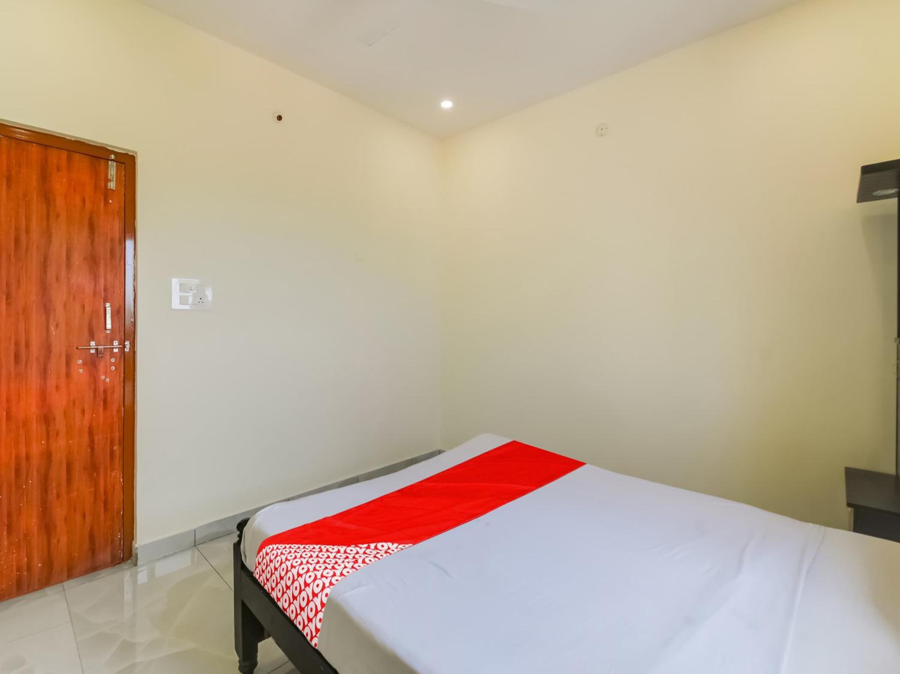 Standard Double Room photo 3