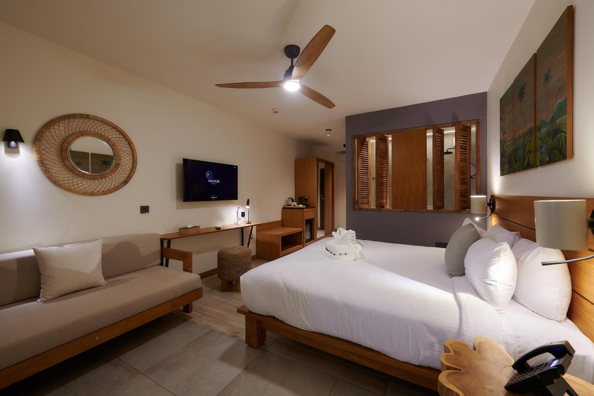 Double Room with Spa Bath - Photo 1