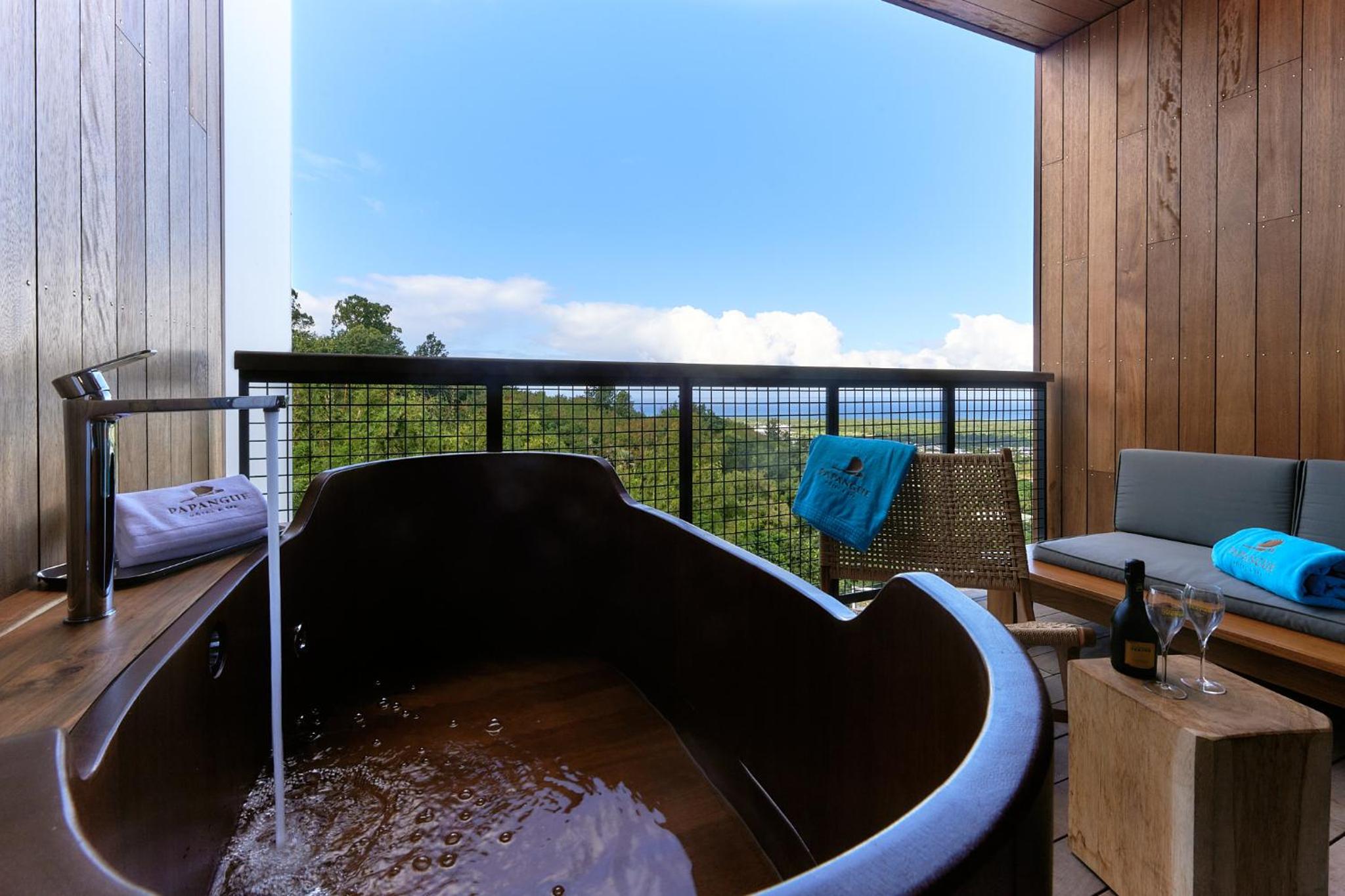 Double Room with Spa Bath - Photo 3