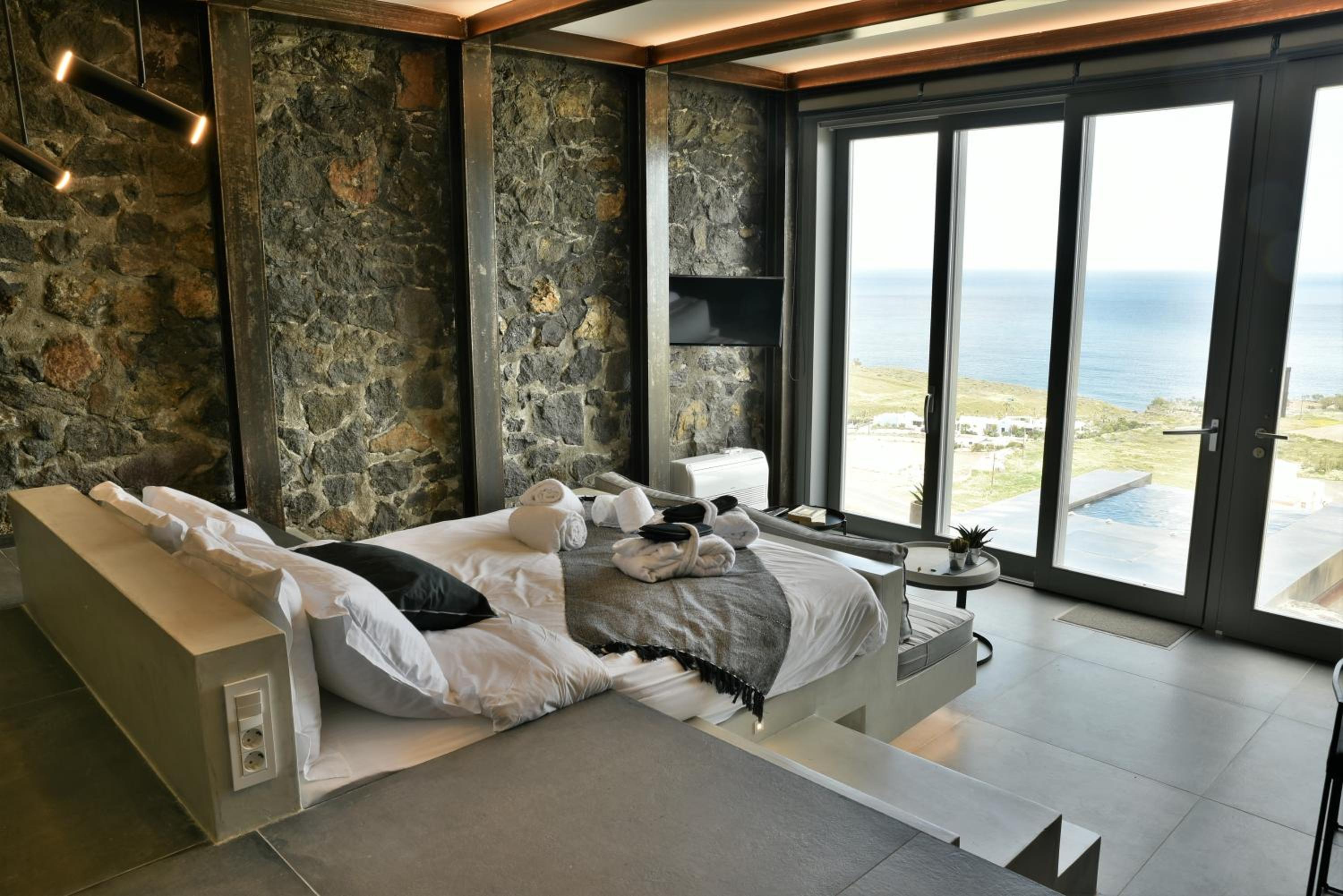 Suite with Terrace with private plunge pool photo 2