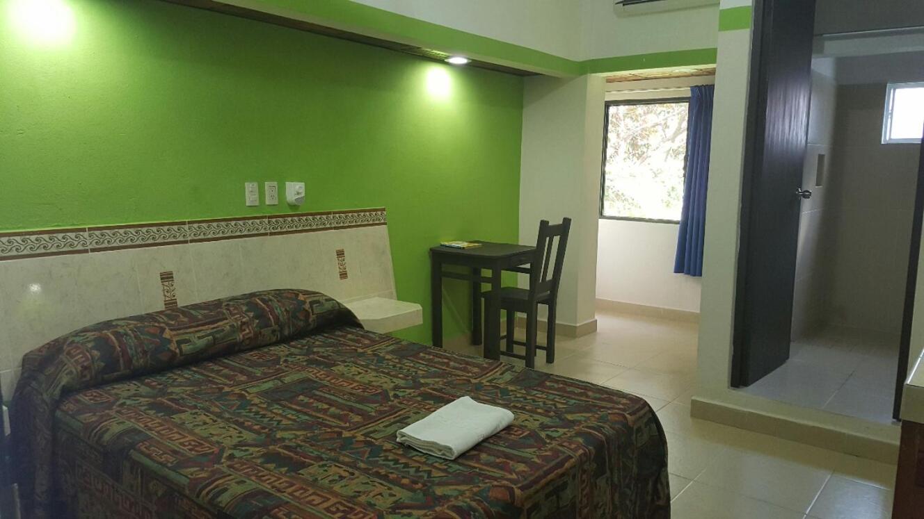 Standard Room with Air Conditioning photo 1